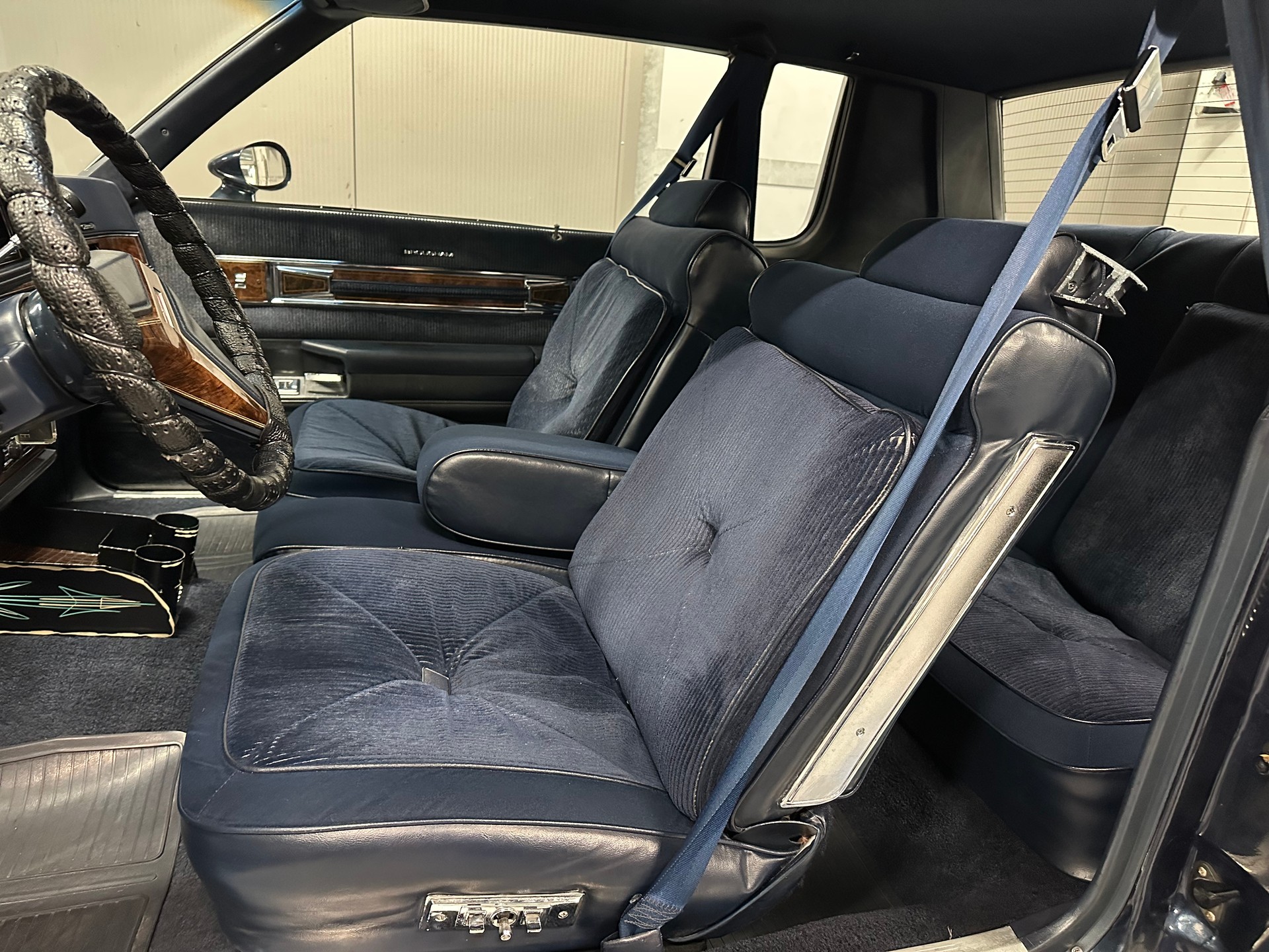OLDSMOBILE 5.0 V8-image-12