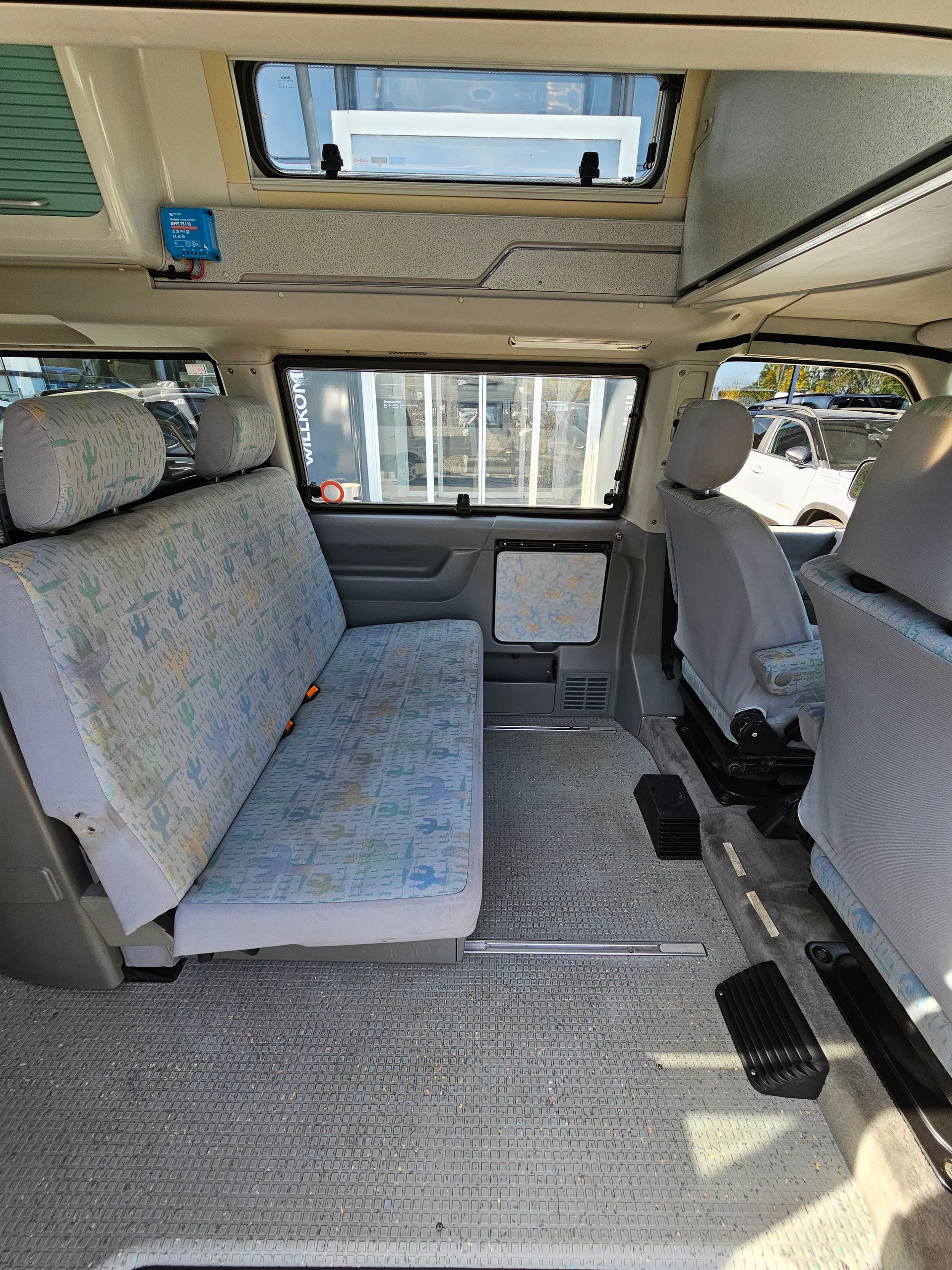 VW T4 California EXCLUSIVE 2.4d-image-11