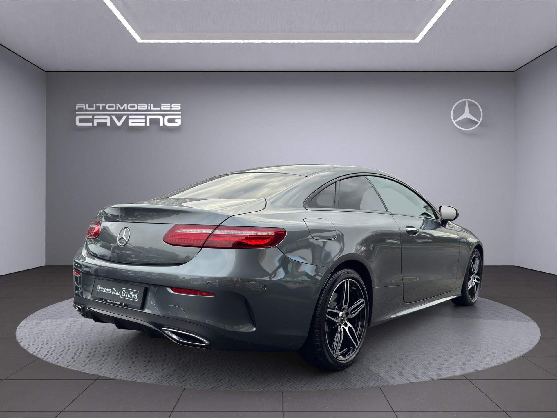 MERCEDES-BENZ E 350 d Coupé AMG Line 4 Matic 9G-Tronic-image-4