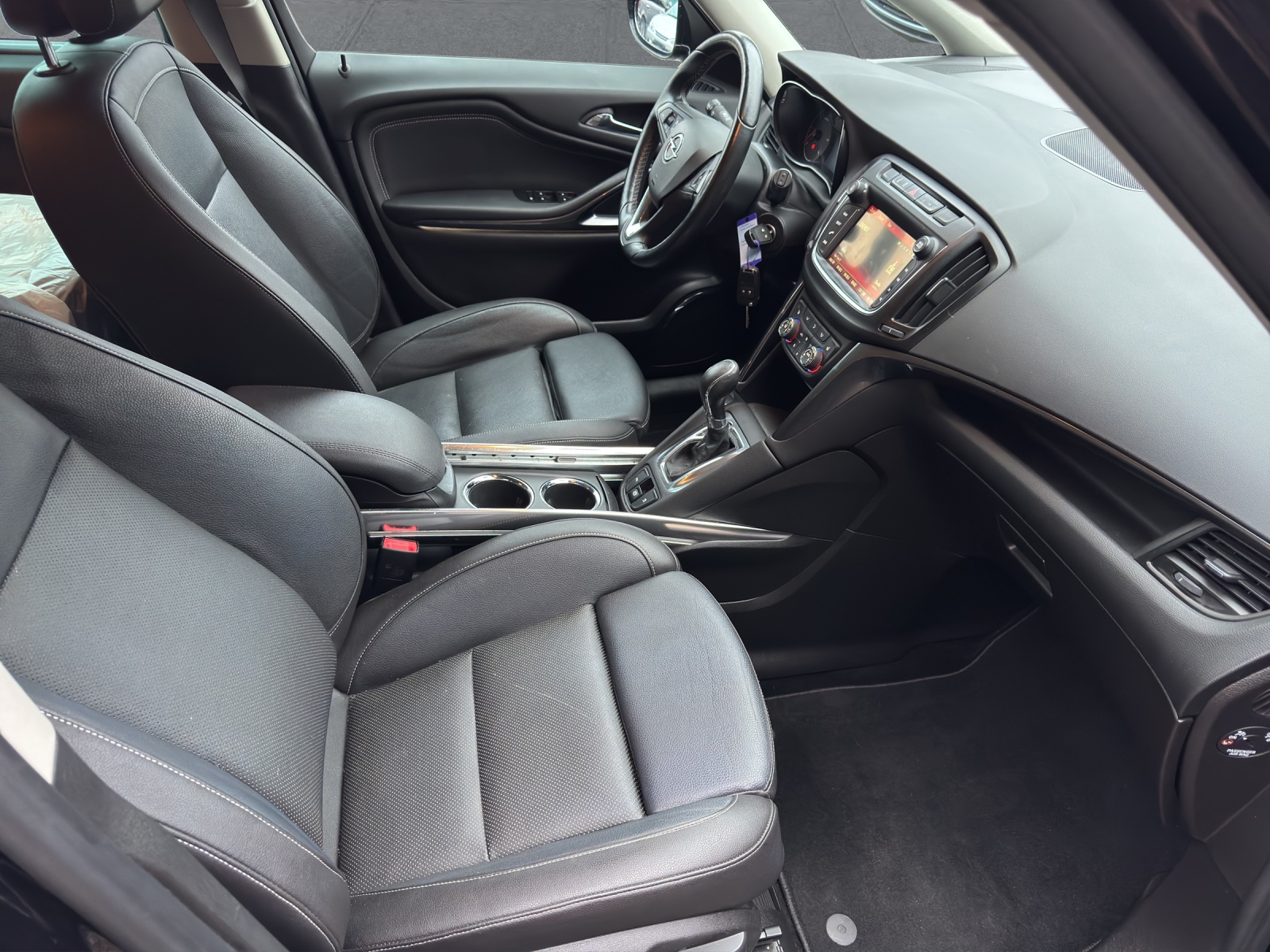 OPEL Zafira 2.0 CDTi Enjoy Automatic-image-13