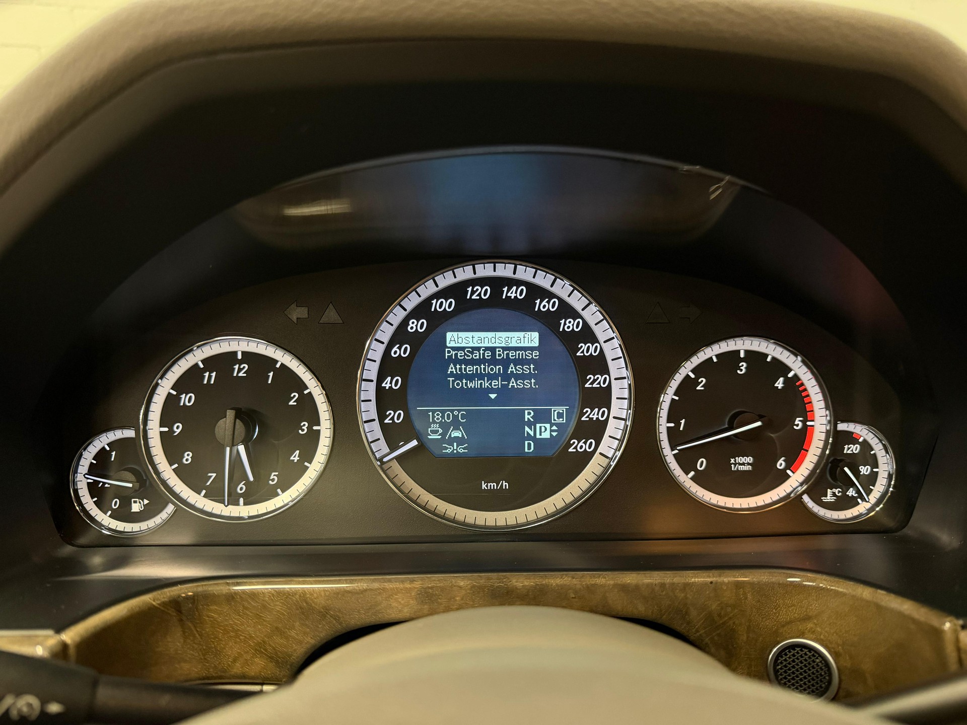 MERCEDES-BENZ E 350 CDI ( Limited Grey Black Brabus Bodykit ) BlueEfficiency 7G-Tronic-image-21