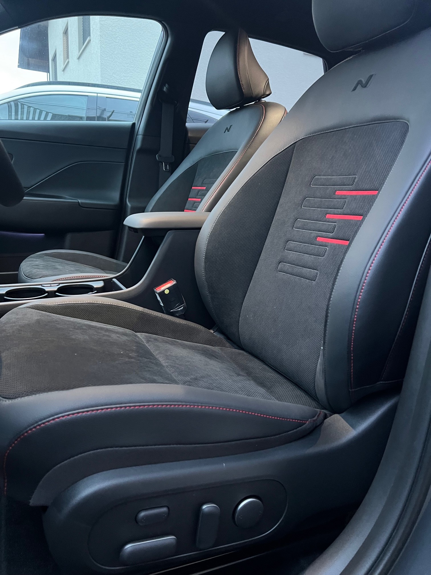 HYUNDAI Kona 1.6 T-GDi N Line 4WD DCT-image-16