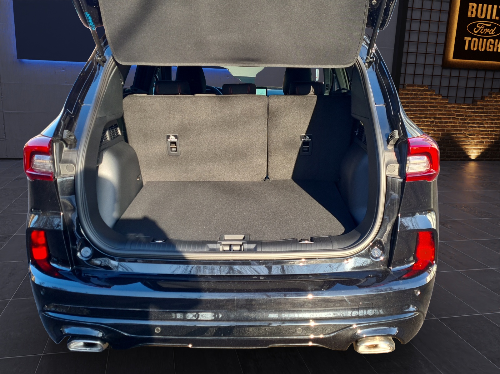 FORD Kuga 2.5i FHEV FULL-HYBRID 183 PS ST-Line 4x4 AUTOMAT-image-13