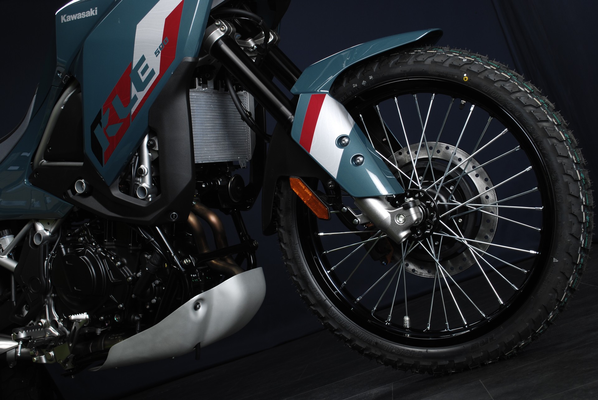 KAWASAKI KLE500 SE MY26-image-5