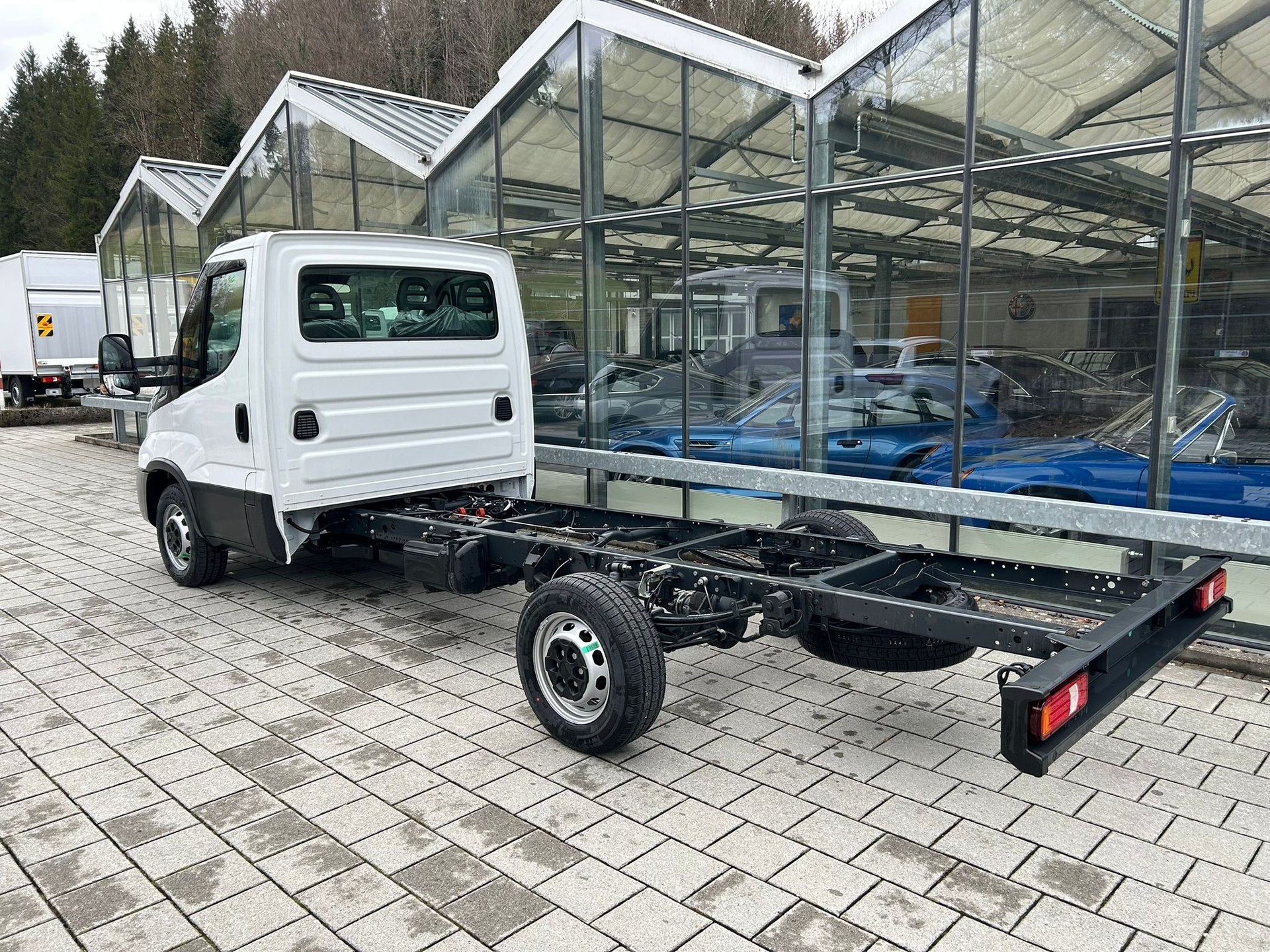 IVECO 35 S 18H A8 3750-showroom-element-3