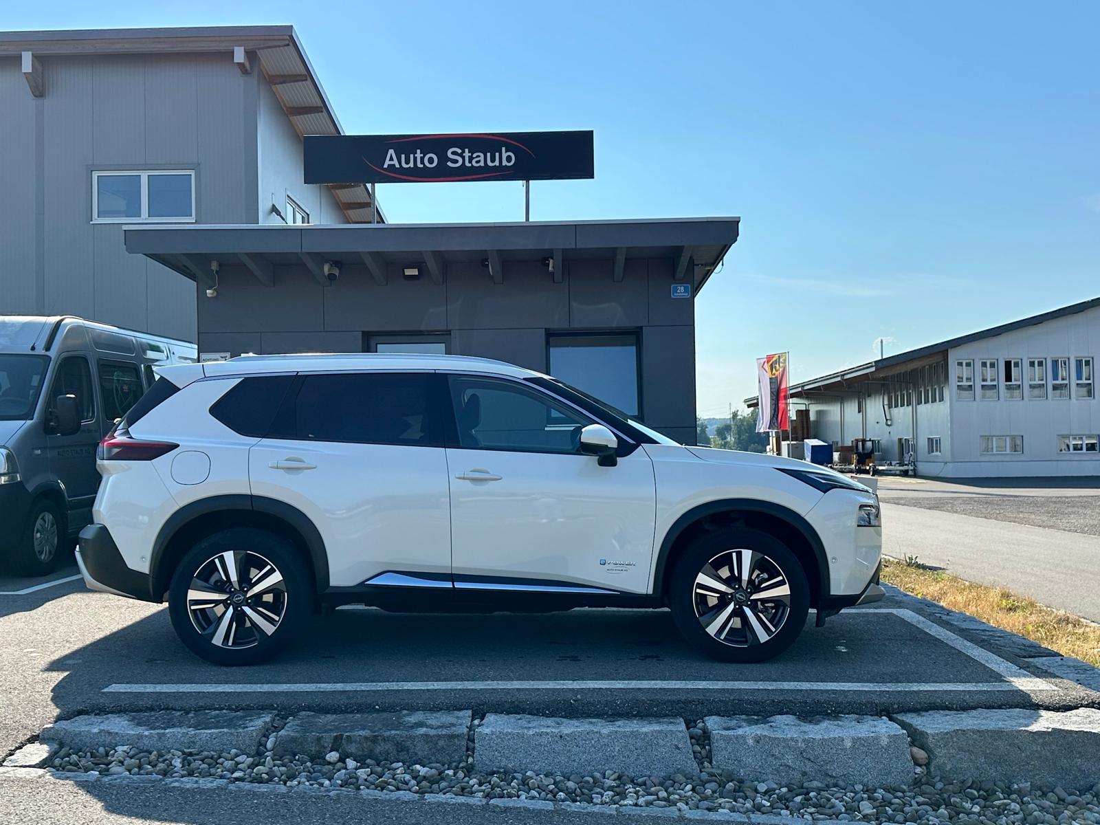 NISSAN X-Trail 1.5 VC-T Tekna e-4orce-image-2