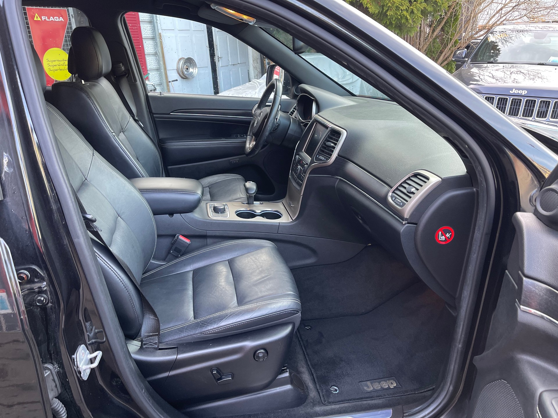 JEEP Grand Cherokee 3.0 CRD Limited Automatic-image-10
