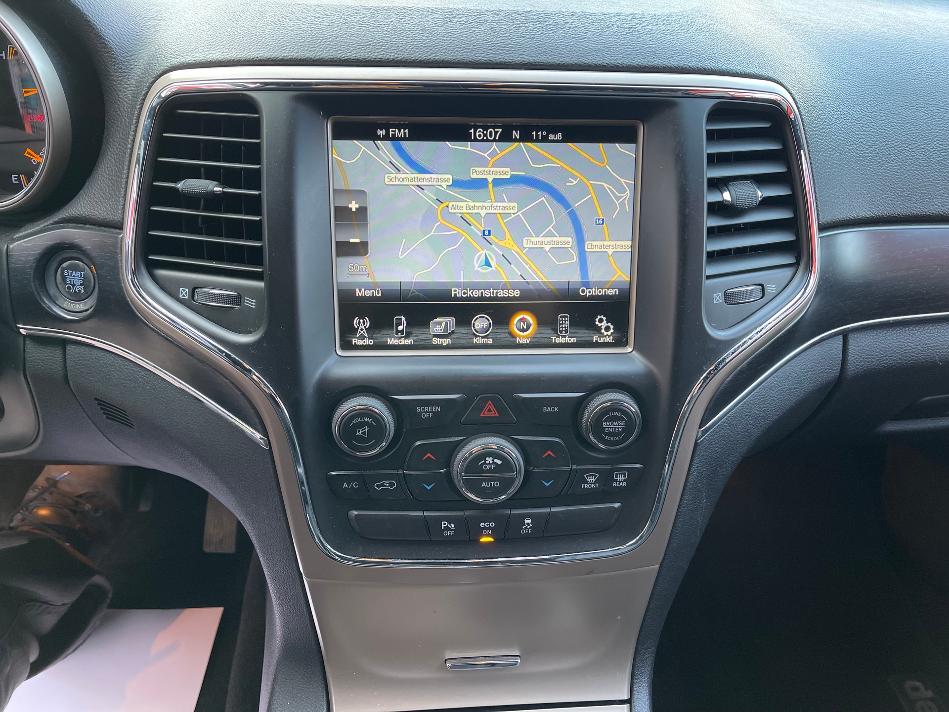 JEEP Grand Cherokee 3.0 CRD Limited Automatic-image-14