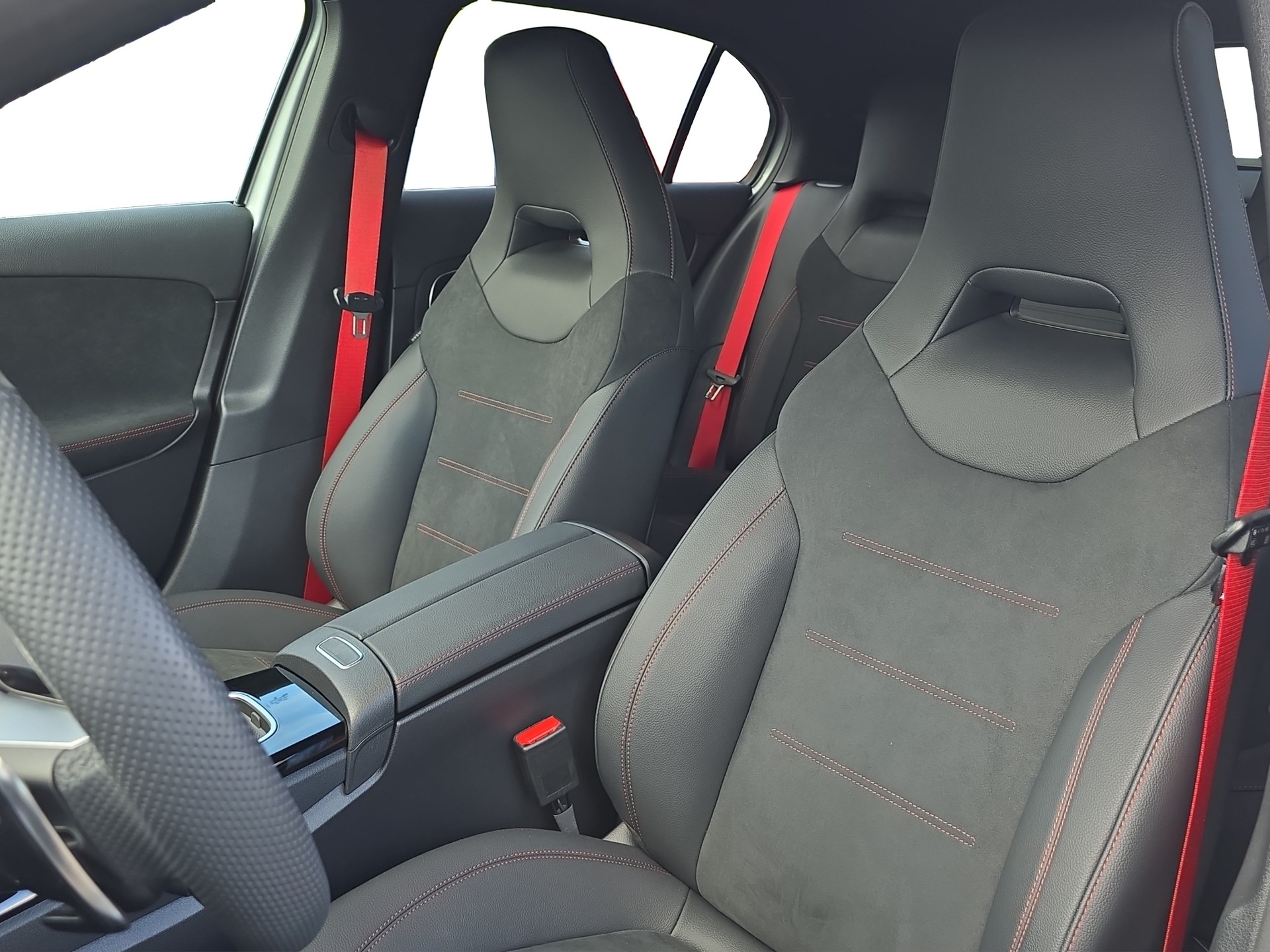 MERCEDES-BENZ A AMG 45 S 4Matic+ 8G-DCT-image-6