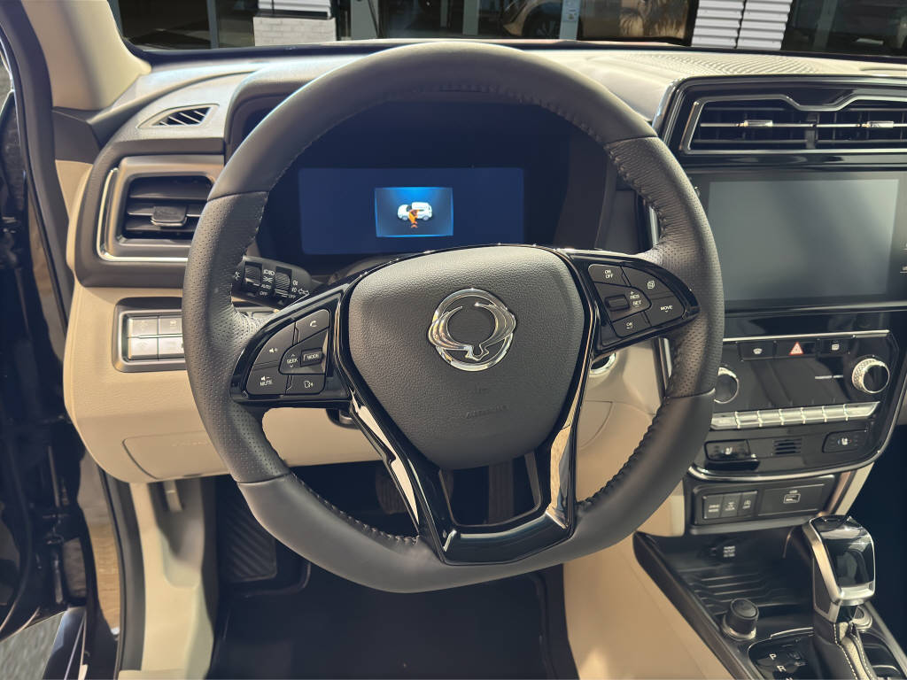 KGM-SsangYong Tivoli 1.5 T-Gdi Sapphire 4WD AT-image-8