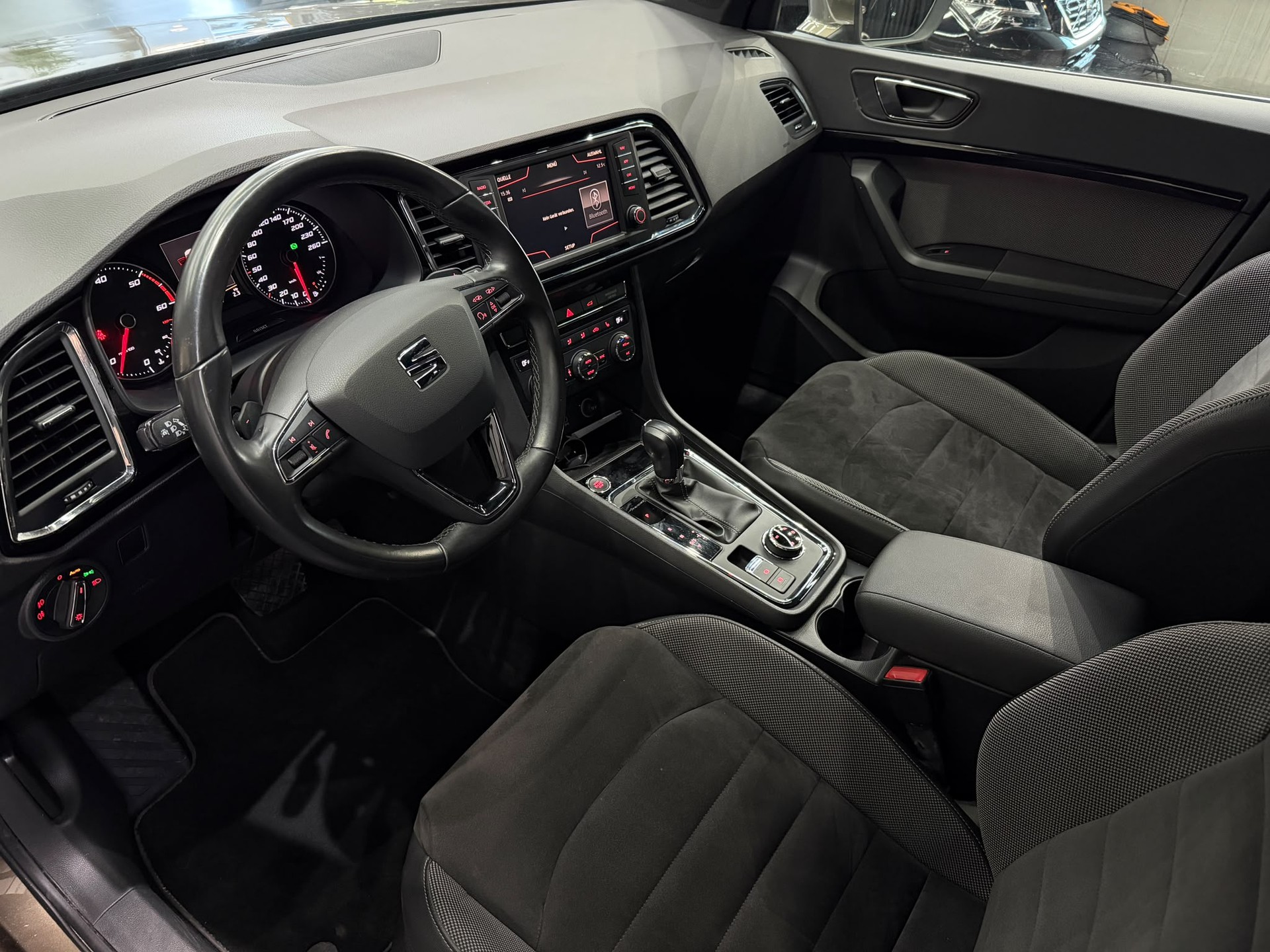 SEAT Ateca 2.0 TDI CR Xcellence 4Drive DSG-image-15