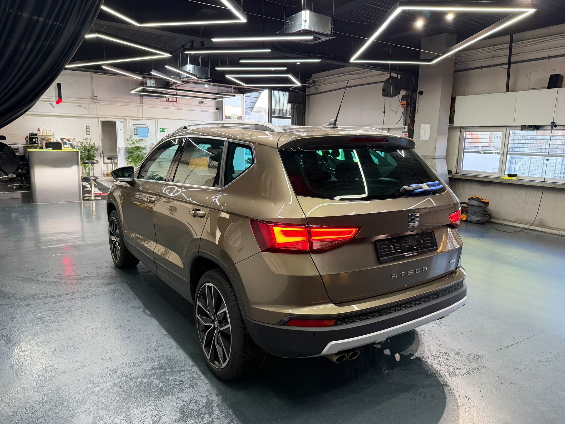 SEAT Ateca 2.0 TDI CR Xcellence 4Drive DSG-image-5