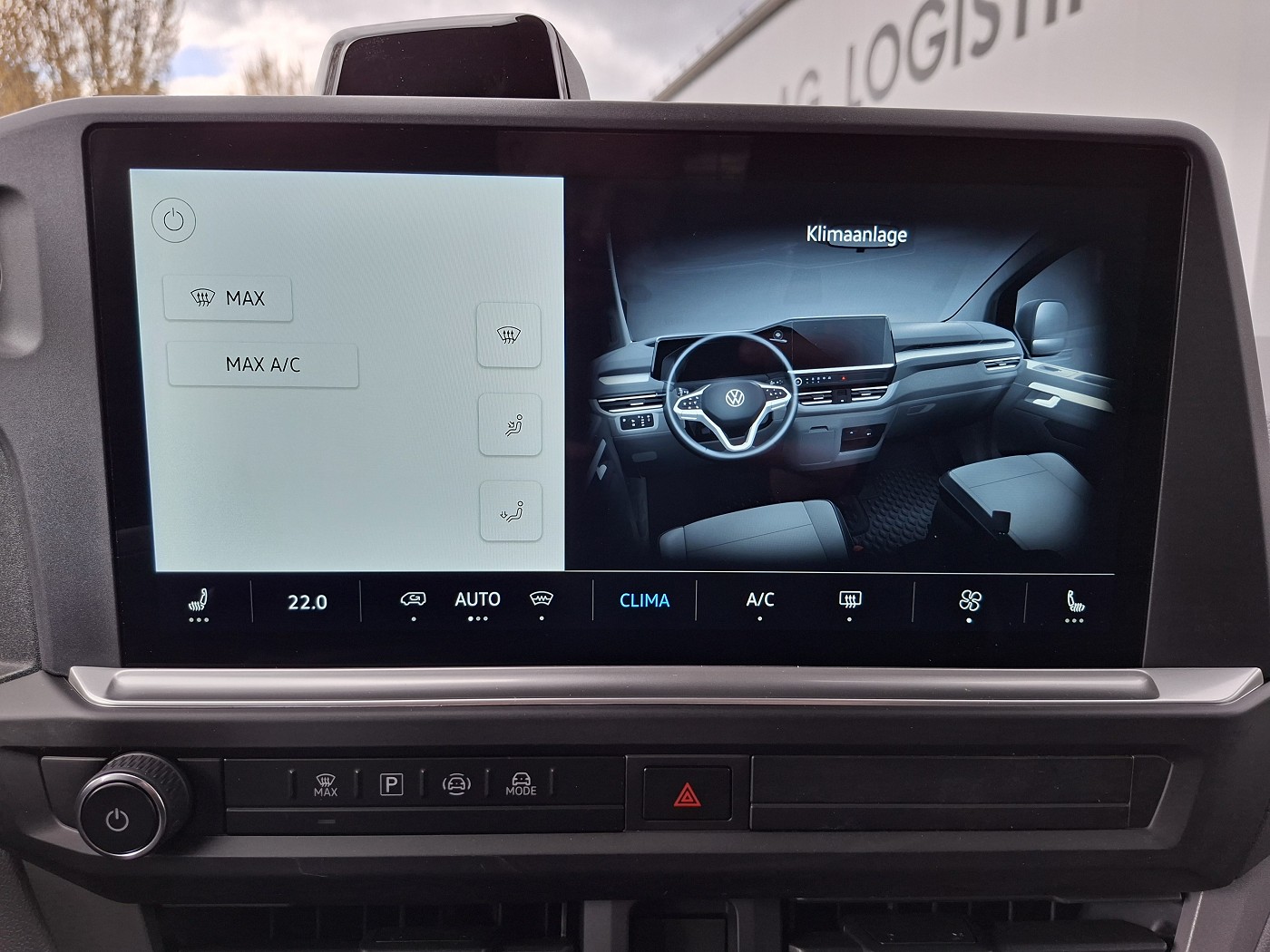 VW Transporter 2.0 TDI Automat-image-13