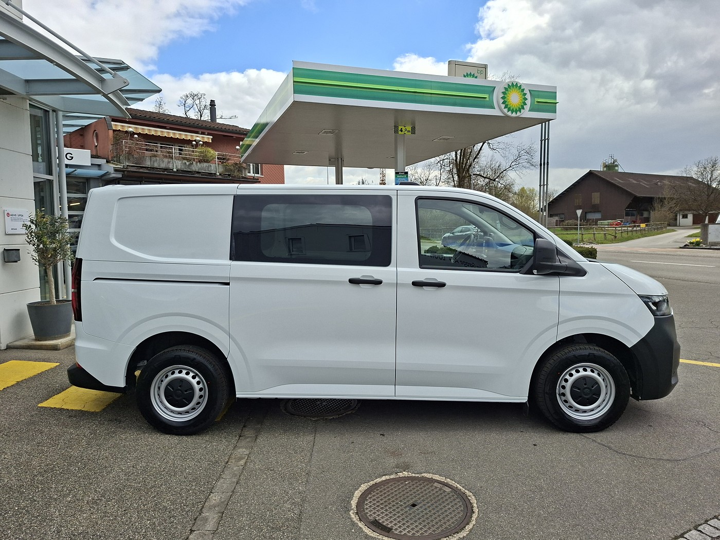 VW Transporter 2.0 TDI Automat-image-7