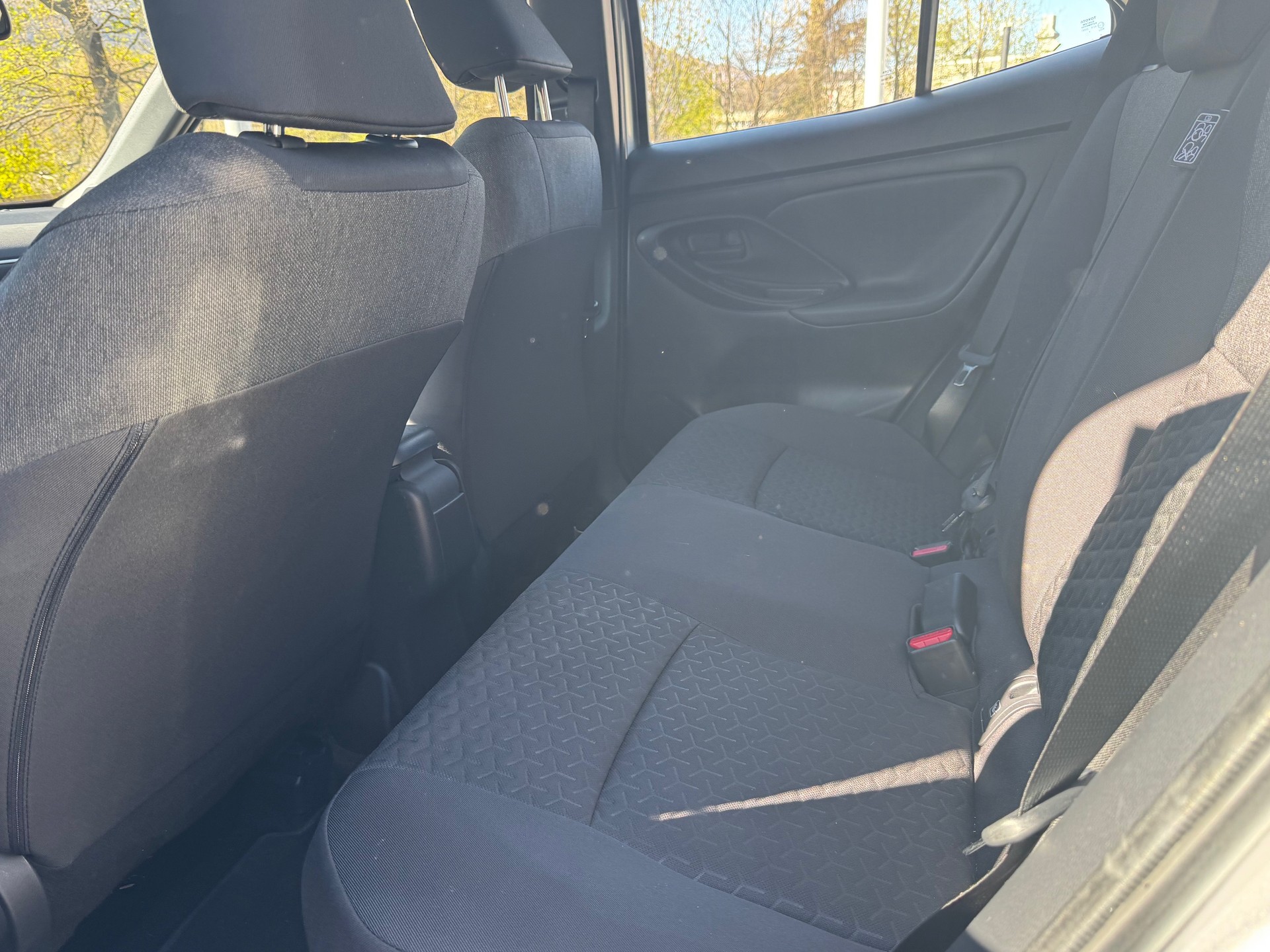 TOYOTA Yaris Cross 1.5 Trend e-CVT AWDi-image-10