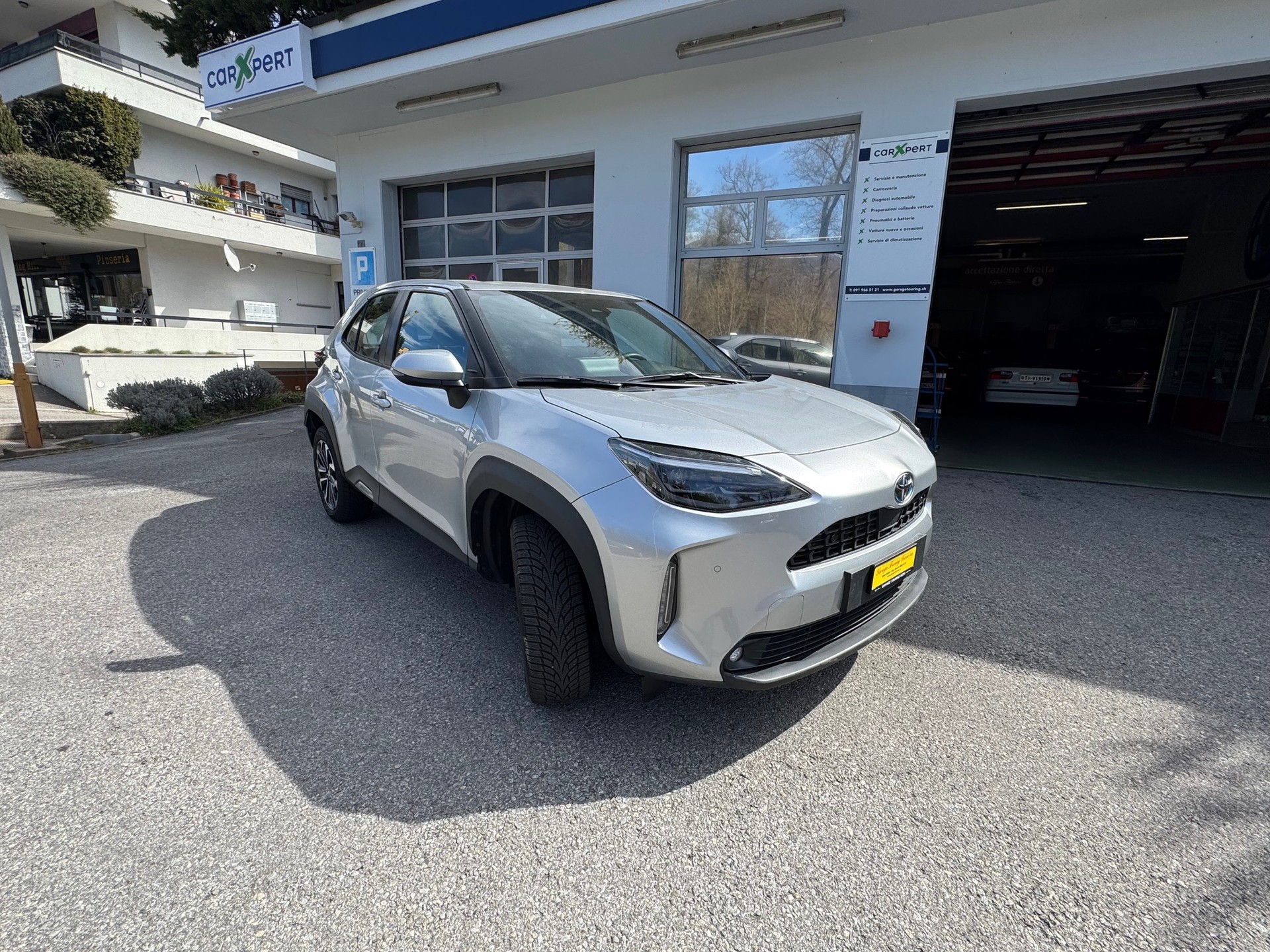 TOYOTA Yaris Cross 1.5 Trend e-CVT AWDi-showroom-element-2