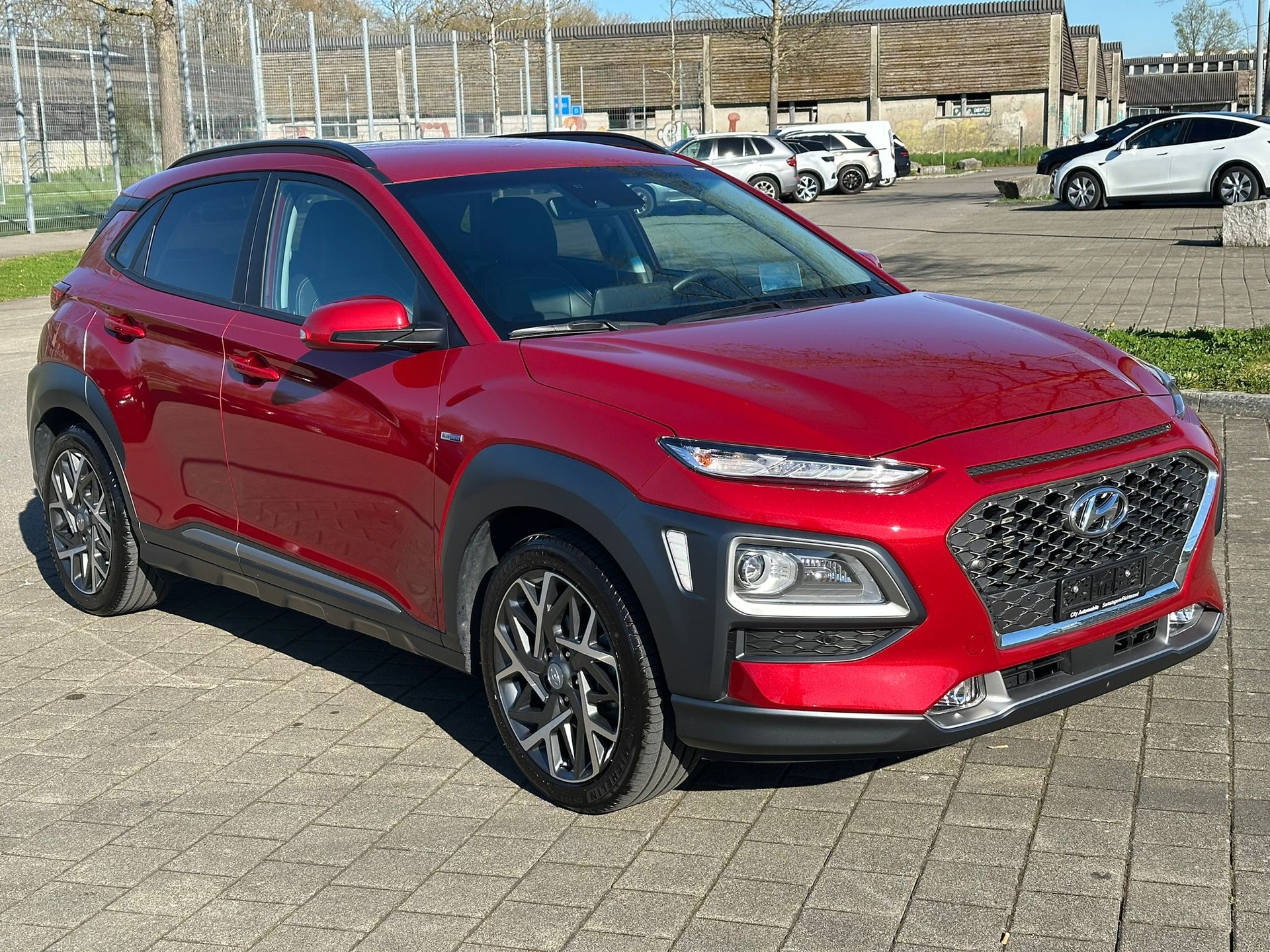 HYUNDAI Kona 1.6 GDi HEV Amplia DCT-showroom-element-1