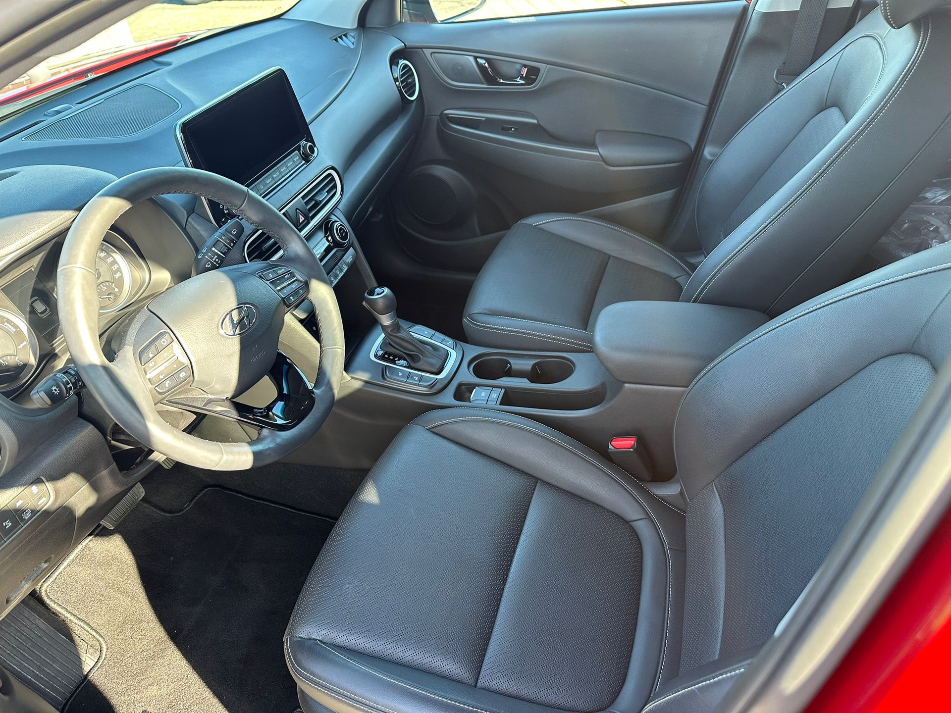 HYUNDAI Kona 1.6 GDi HEV Amplia DCT-image-8