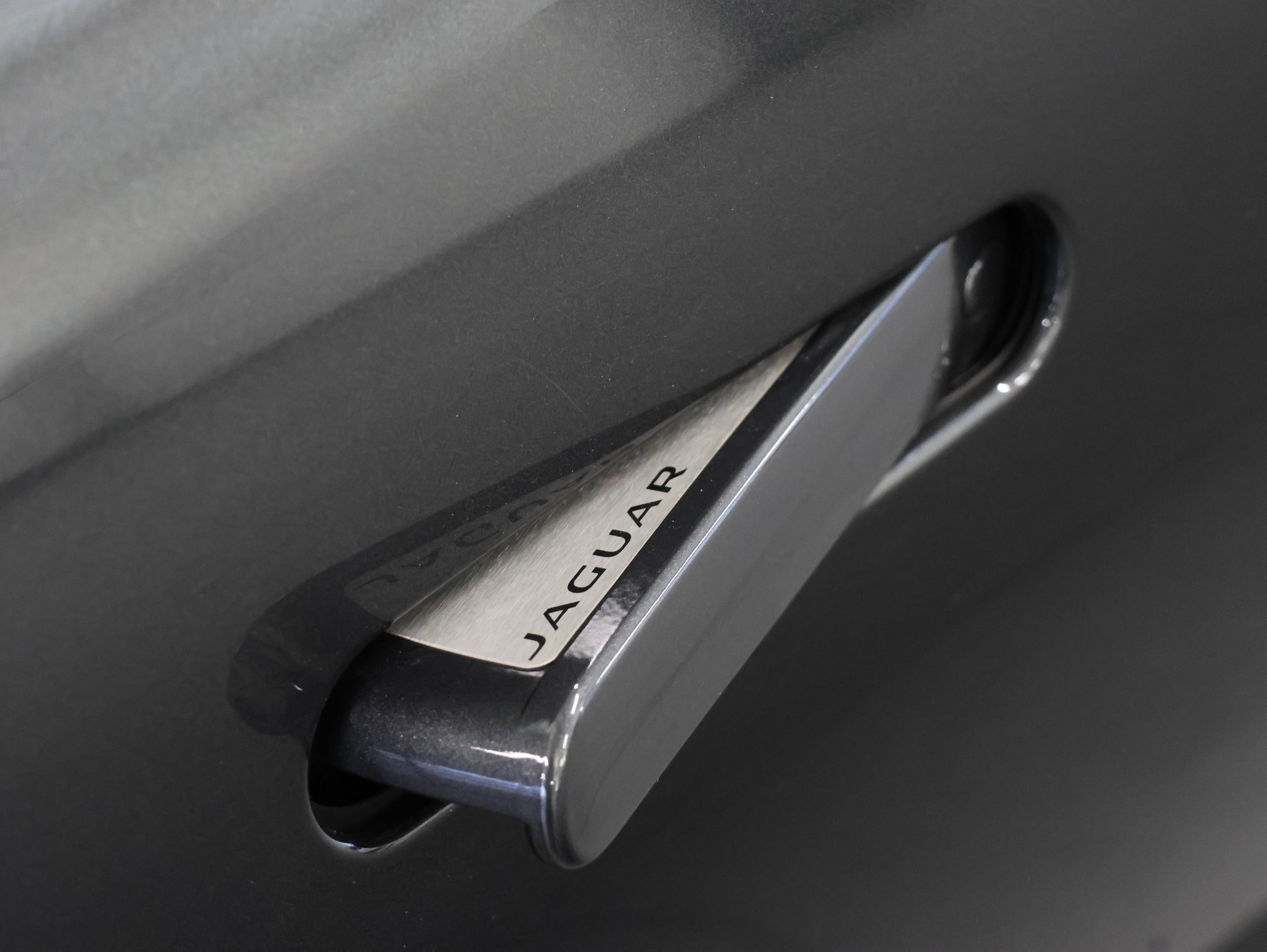 JAGUAR F-Type Convertible 3.0 V6 S/C Automatik *Meridian Soundsystem* *Gepäckträger* *Rückfahrkamera*-image-25
