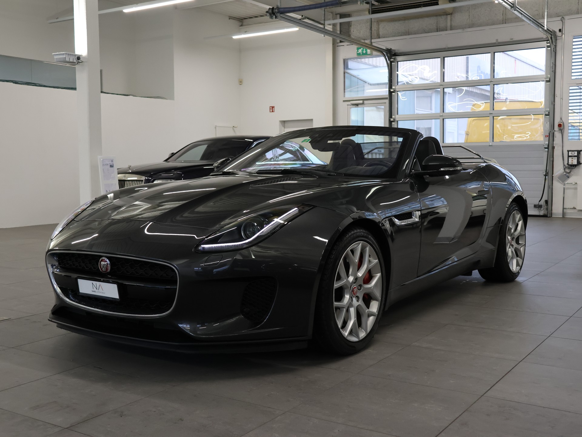 JAGUAR F-Type Convertible 3.0 V6 S/C Automatik *Meridian Soundsystem* *Gepäckträger* *Rückfahrkamera*-image-4