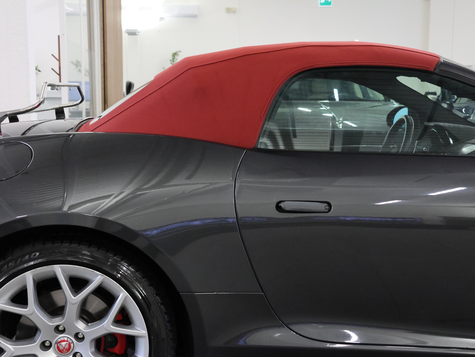 JAGUAR F-Type Convertible 3.0 V6 S/C Automatik *Meridian Soundsystem* *Gepäckträger* *Rückfahrkamera*-image-5