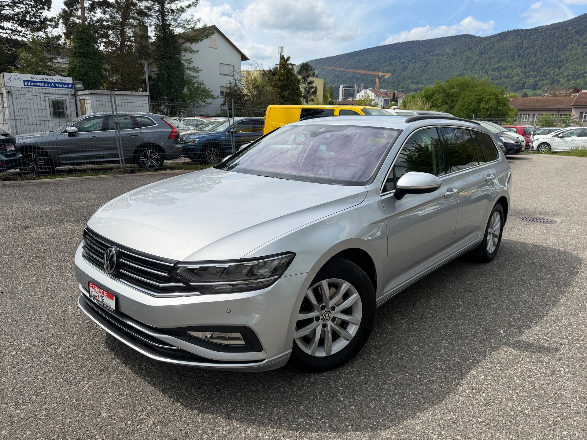 VW Passat Variant 1.6 TDI Business DSG * Gr. Navi * LED * Klima-auto * PDC V&H * RF-Kamera * Tempomat * LTZ MFK 29.05.2026 *