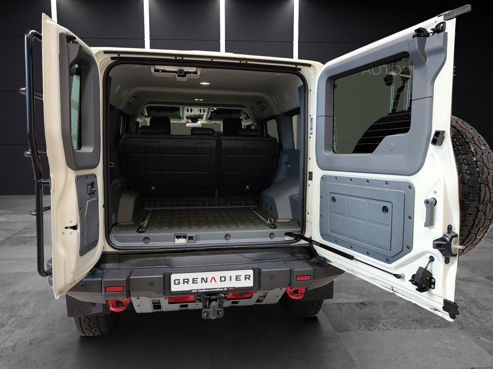 INEOS Grenadier 3.0D Fieldmaster Edition-image-5
