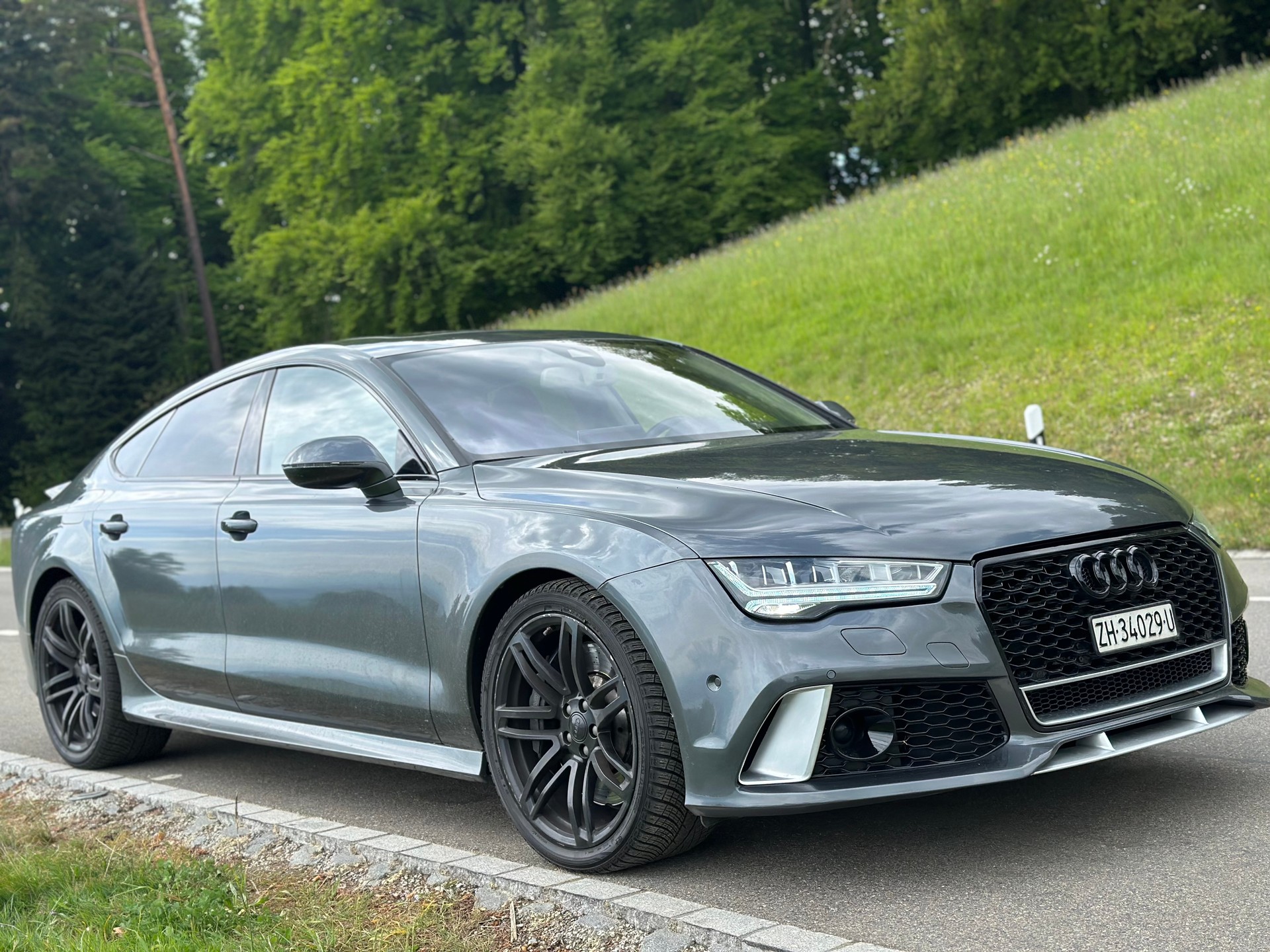 AUDI RS7 Sportback 4.0 TFSI V8 quattro S-tronic-image-1