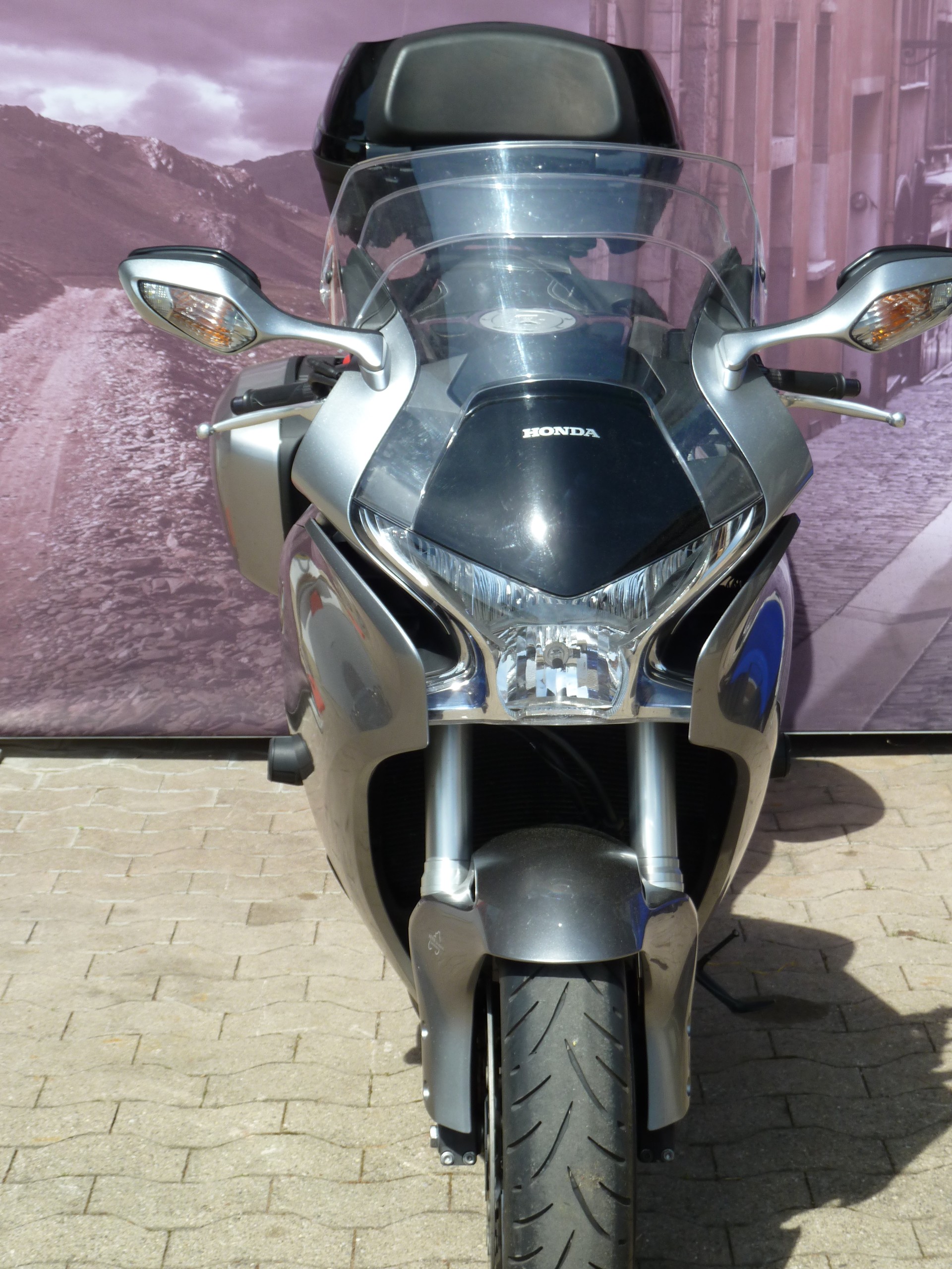 HONDA VFR 1200 FA-image-1