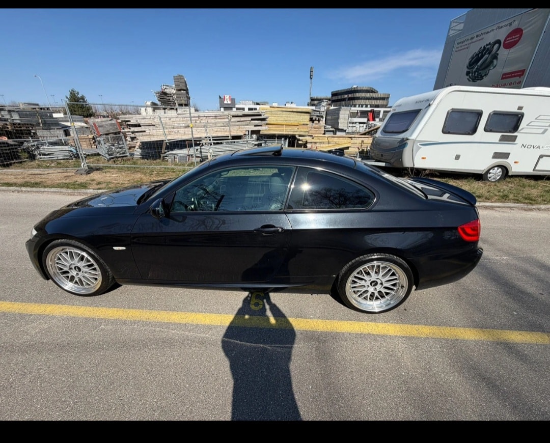 BMW 335i xDrive Coupé Steptronic-image-5