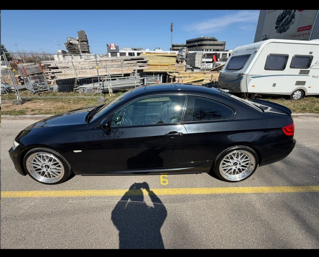 BMW 335i xDrive Coupé Steptronic-image-4