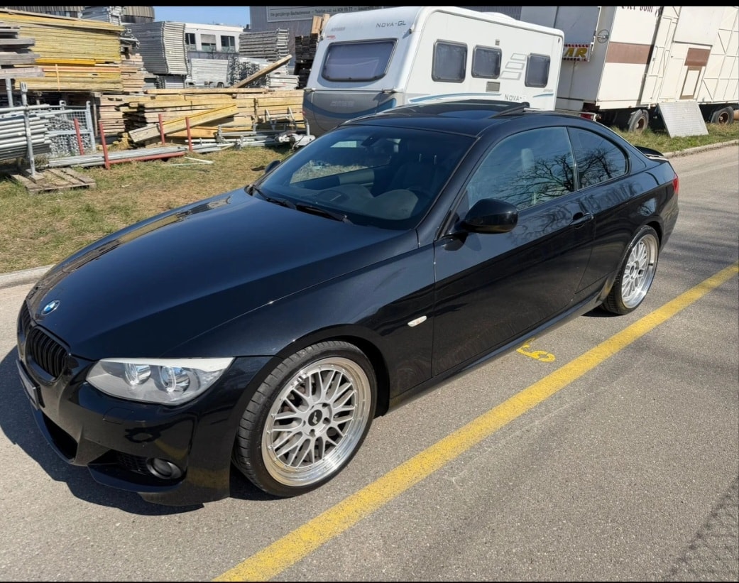 BMW 335i xDrive Coupé Steptronic-image-2