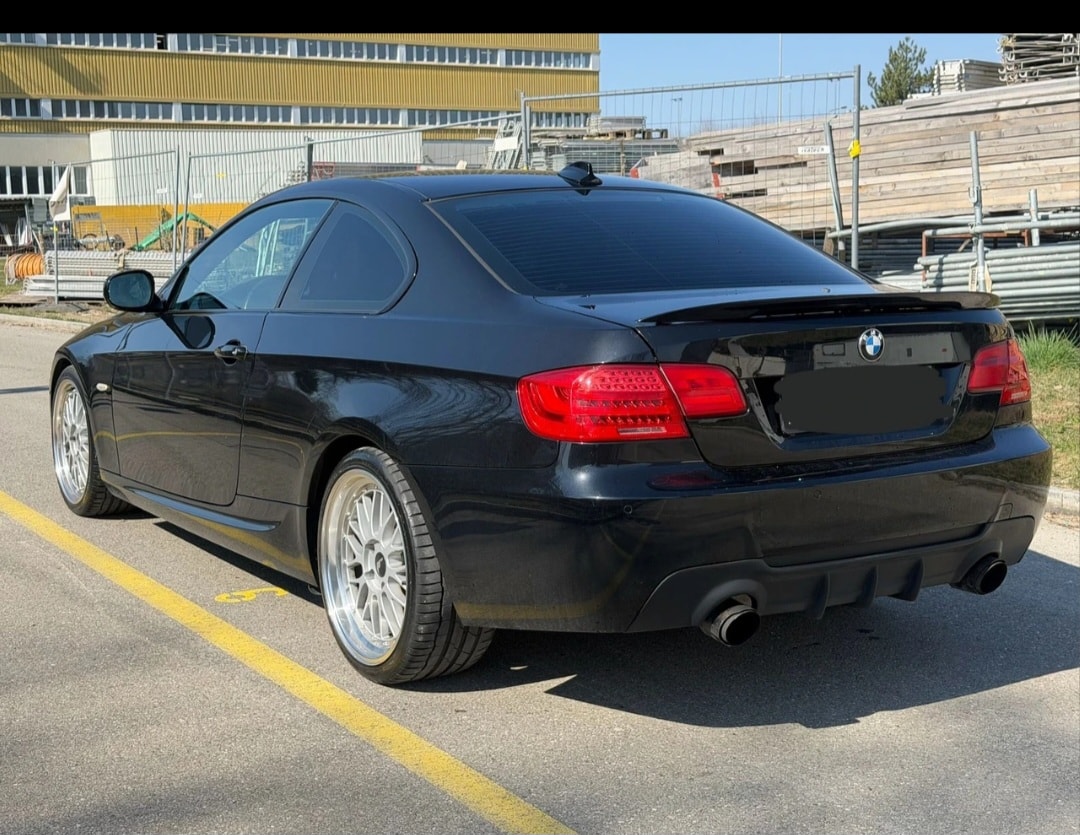 BMW 335i xDrive Coupé Steptronic-image-7