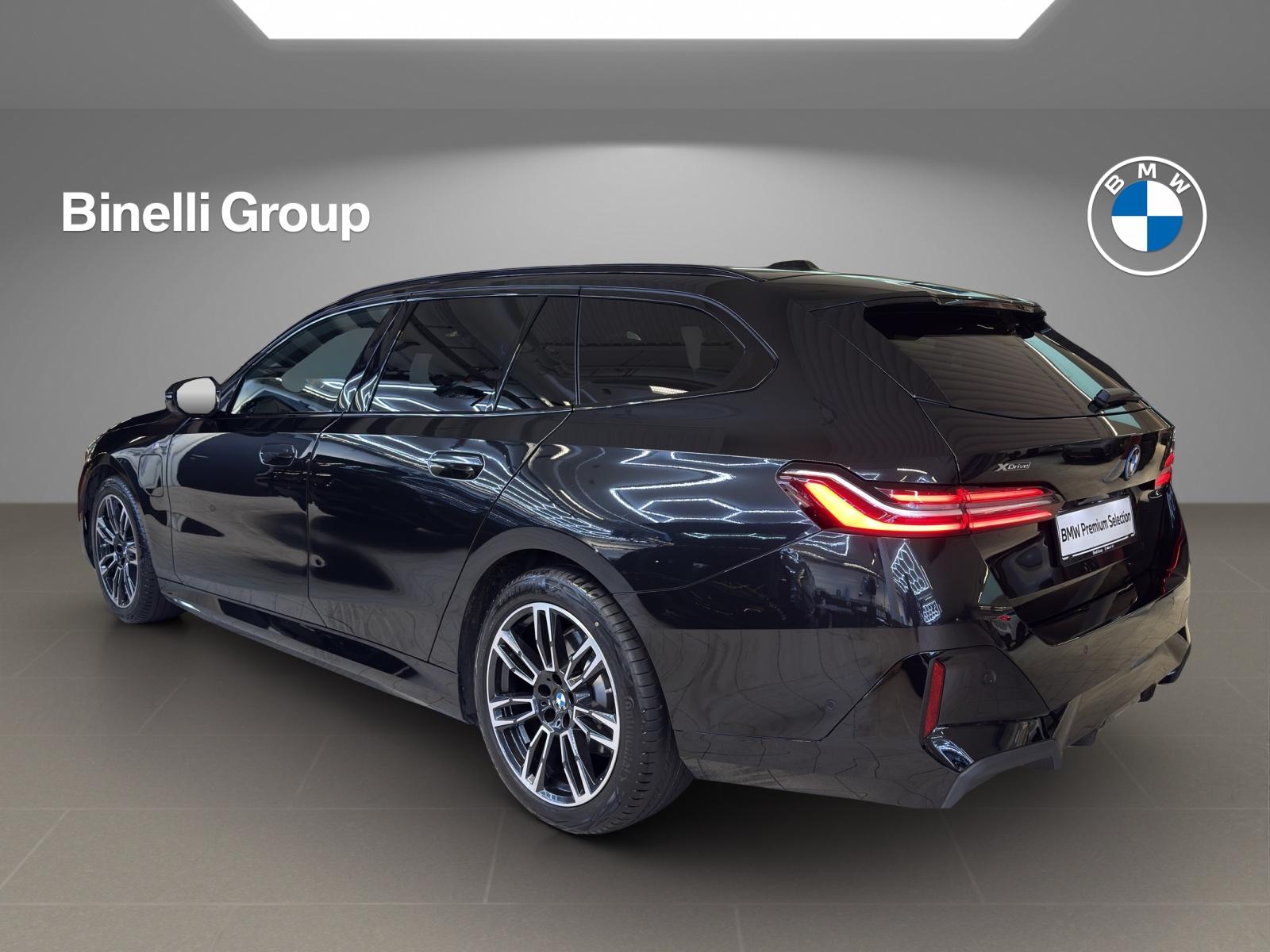 BMW 530e xDrive Touring M-SportPaket-showroom-element-3