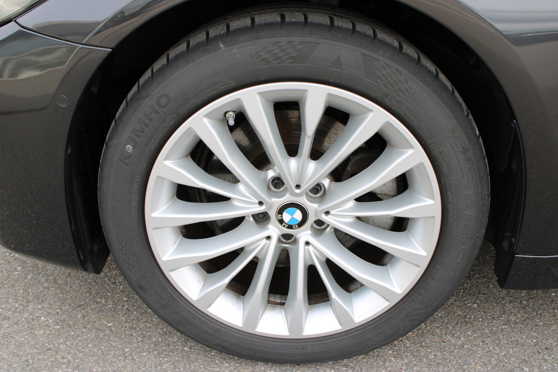 BMW 520d xDrive 48V Touring-image-6