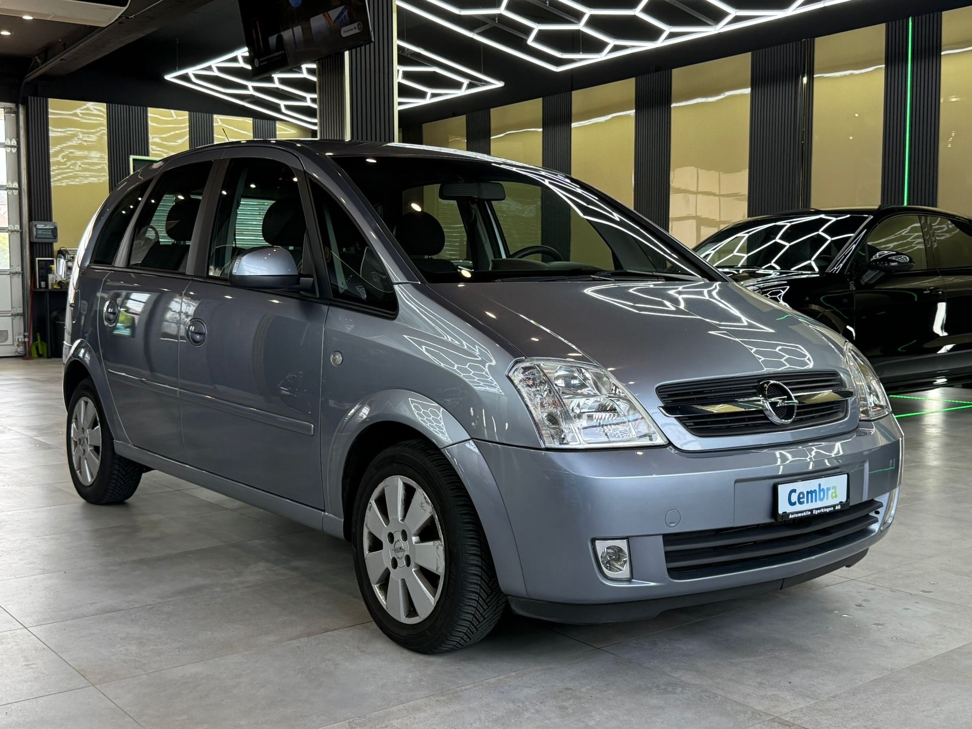 OPEL Meriva 1.8i 16V Essentia-showroom-element-2