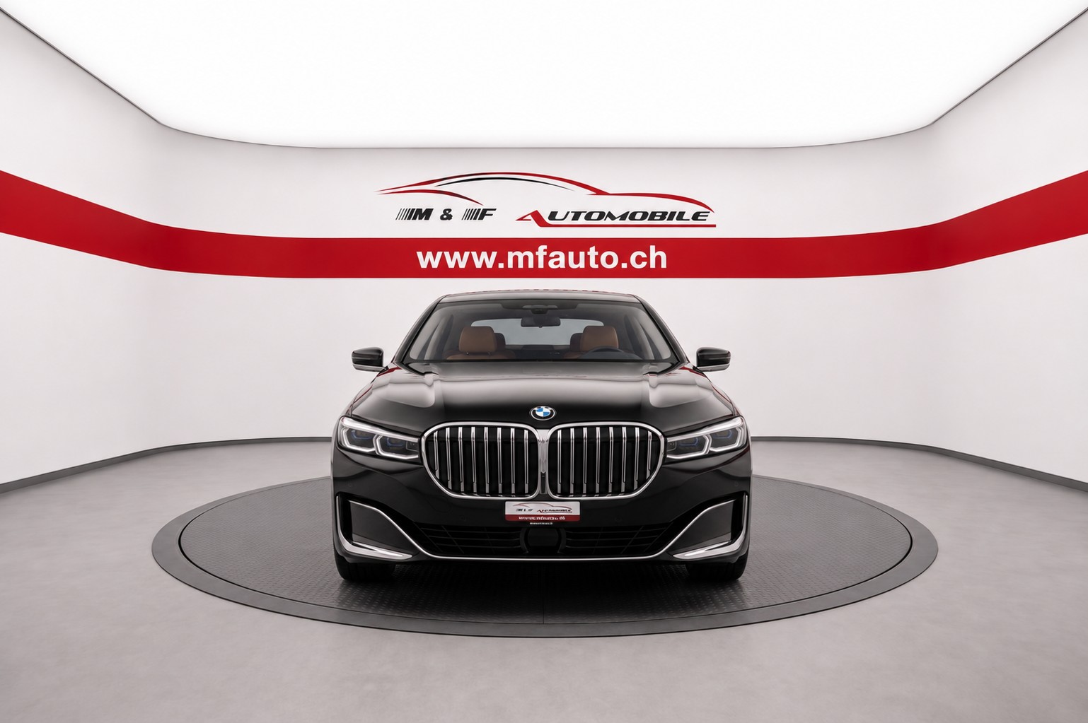 BMW 740Ld xDrive SAG CH FAHRZEUG AUS 1. HAND-showroom-element-3