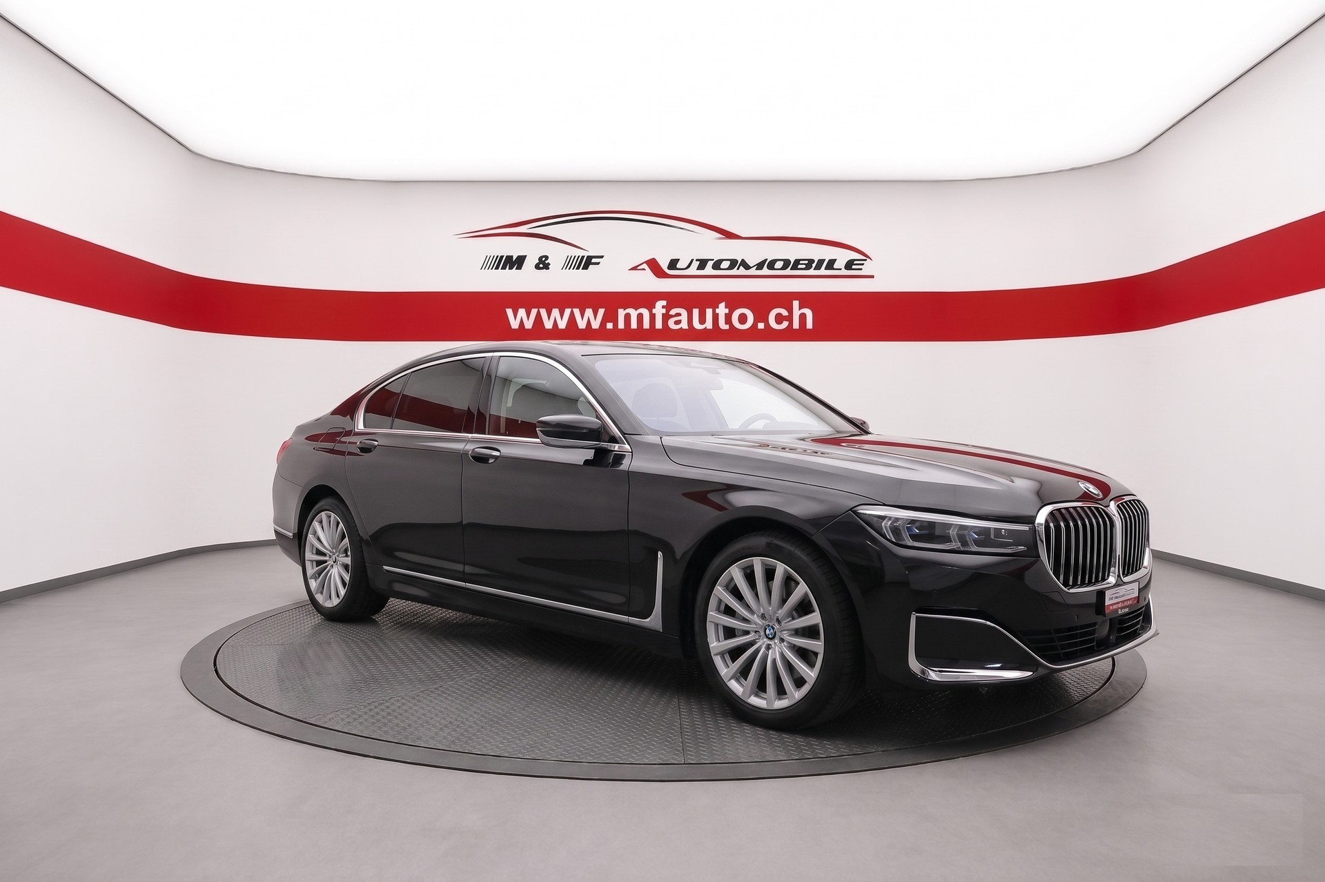 BMW 740Ld xDrive SAG CH FAHRZEUG AUS 1. HAND-showroom-element-1