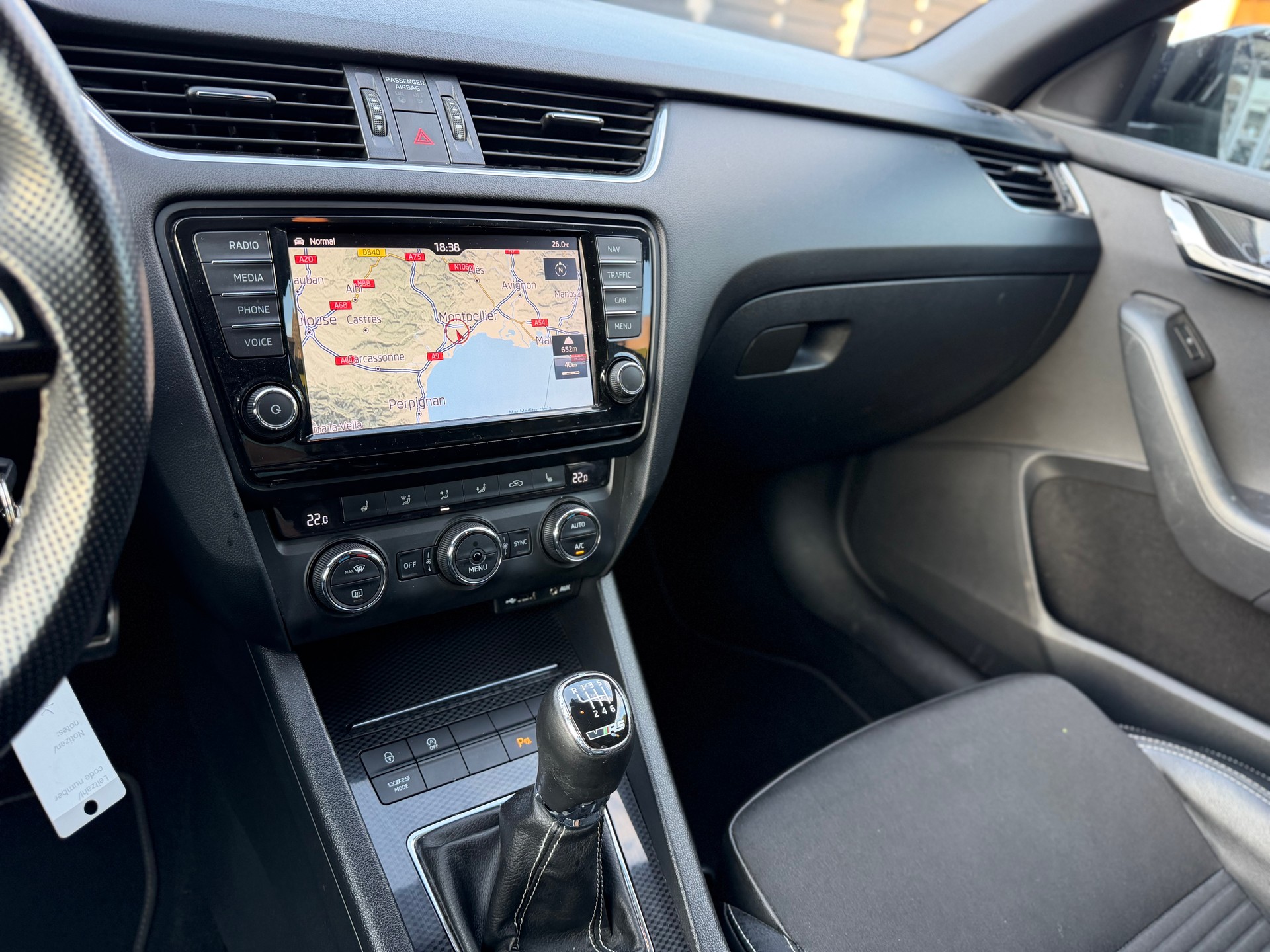 SKODA Octavia Combi 2.0 TSI RS-image-8