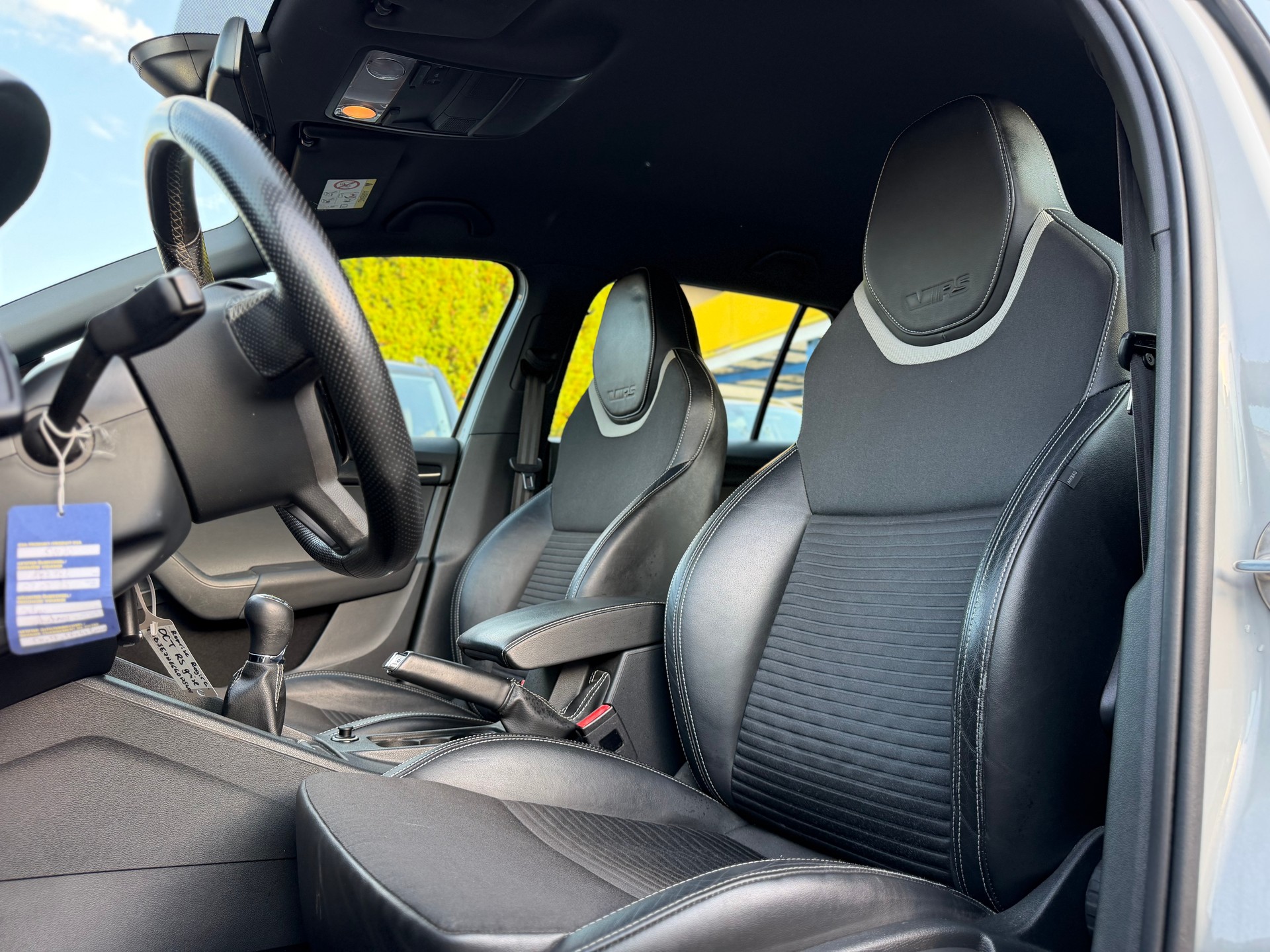 SKODA Octavia Combi 2.0 TSI RS-image-11