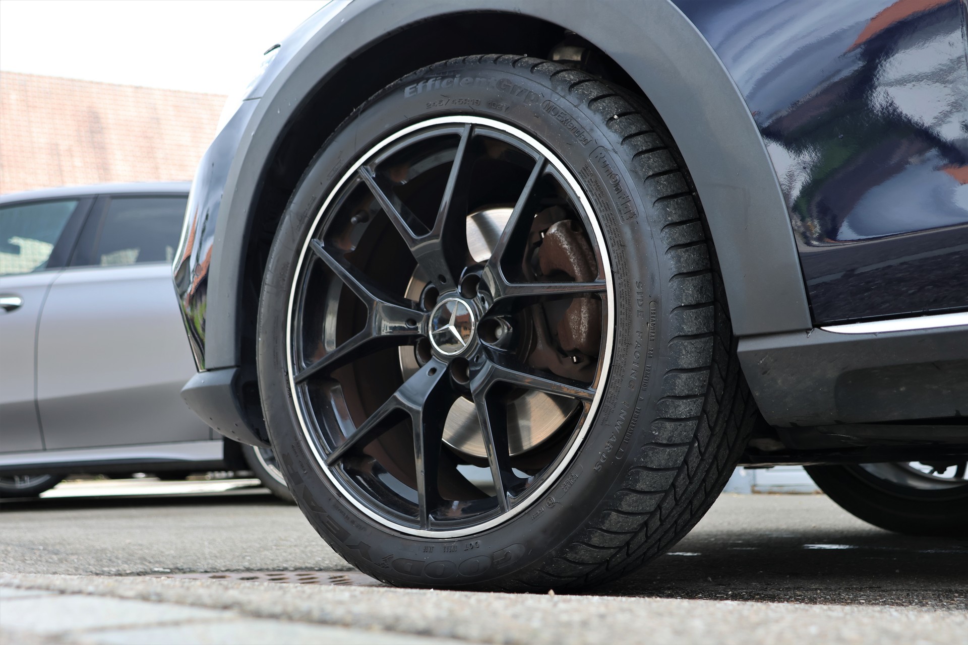 MERCEDES-BENZ E 220 d All-Terrain Avantgarde 4Matic 9G-Tronic (CH)-image-7