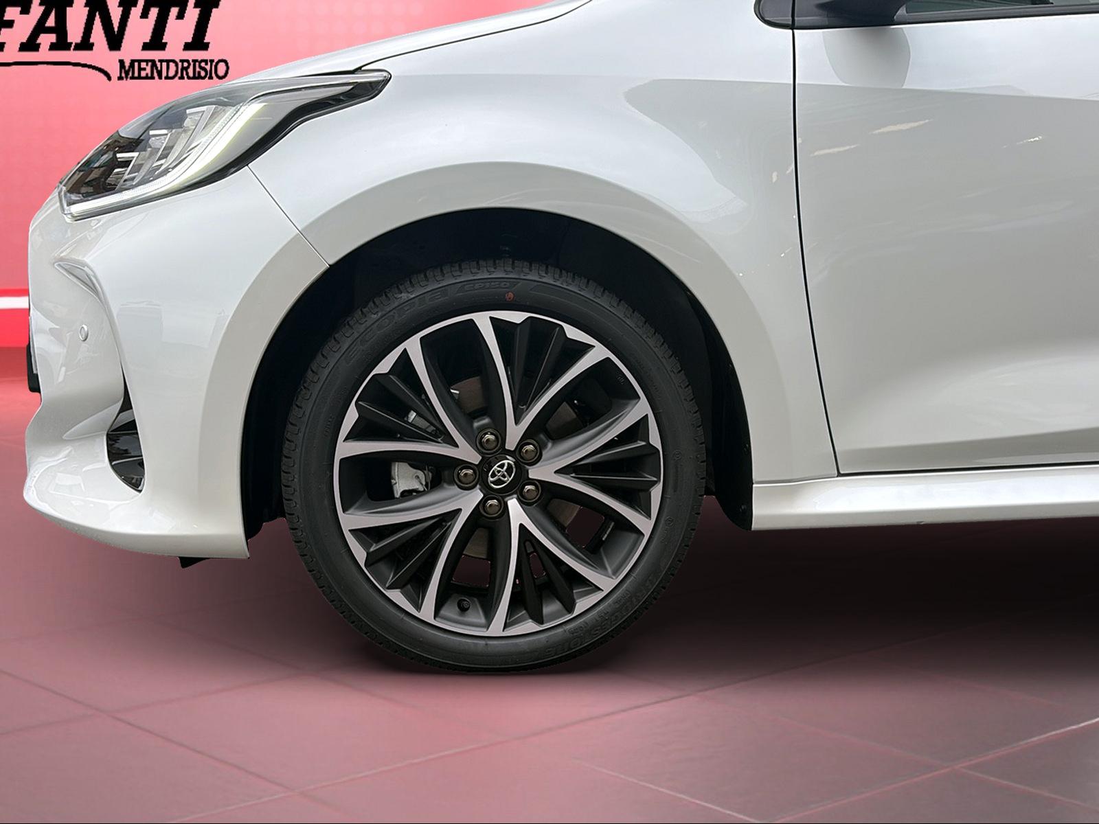 TOYOTA Yaris 1.5 VVT-i HSD Trend-image-2