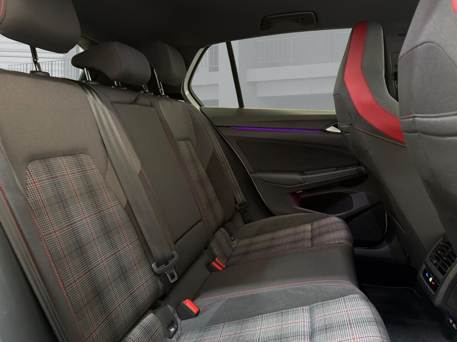 VW Golf 2.0 TSI GTI DSG-image-10