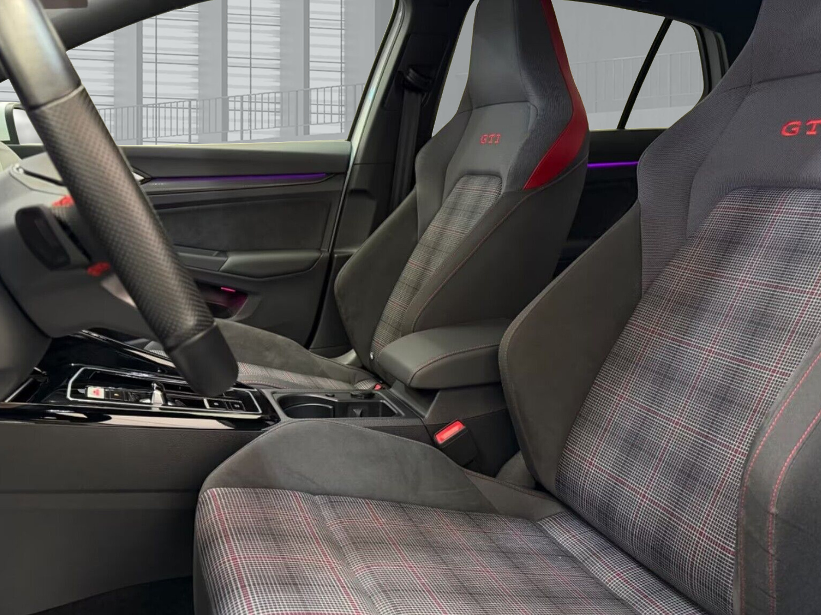 VW Golf 2.0 TSI GTI DSG-image-8