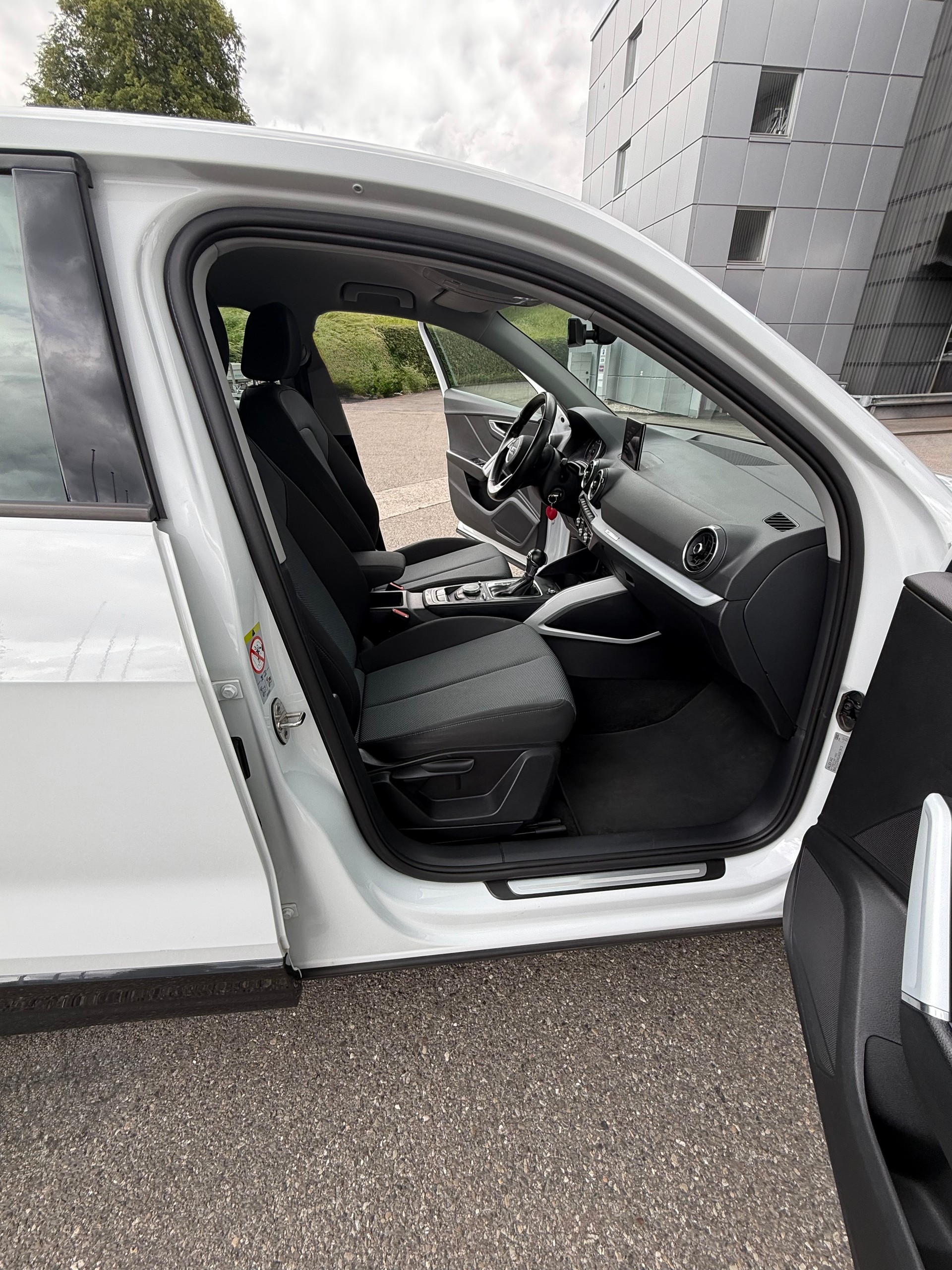 AUDI 1.4 TFSI Design S-Tronic-image-9