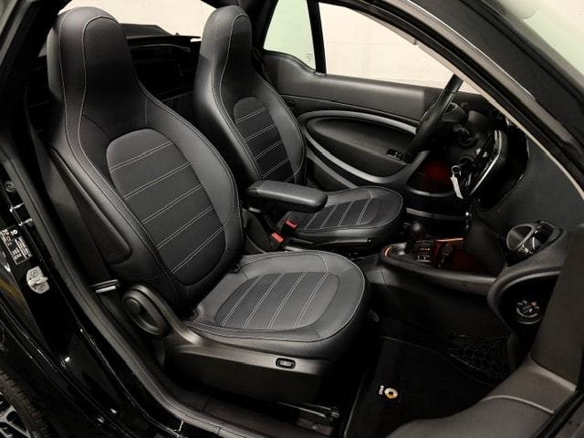 SMART fortwo Cabrio EQ prime (incl. battery)-image-16