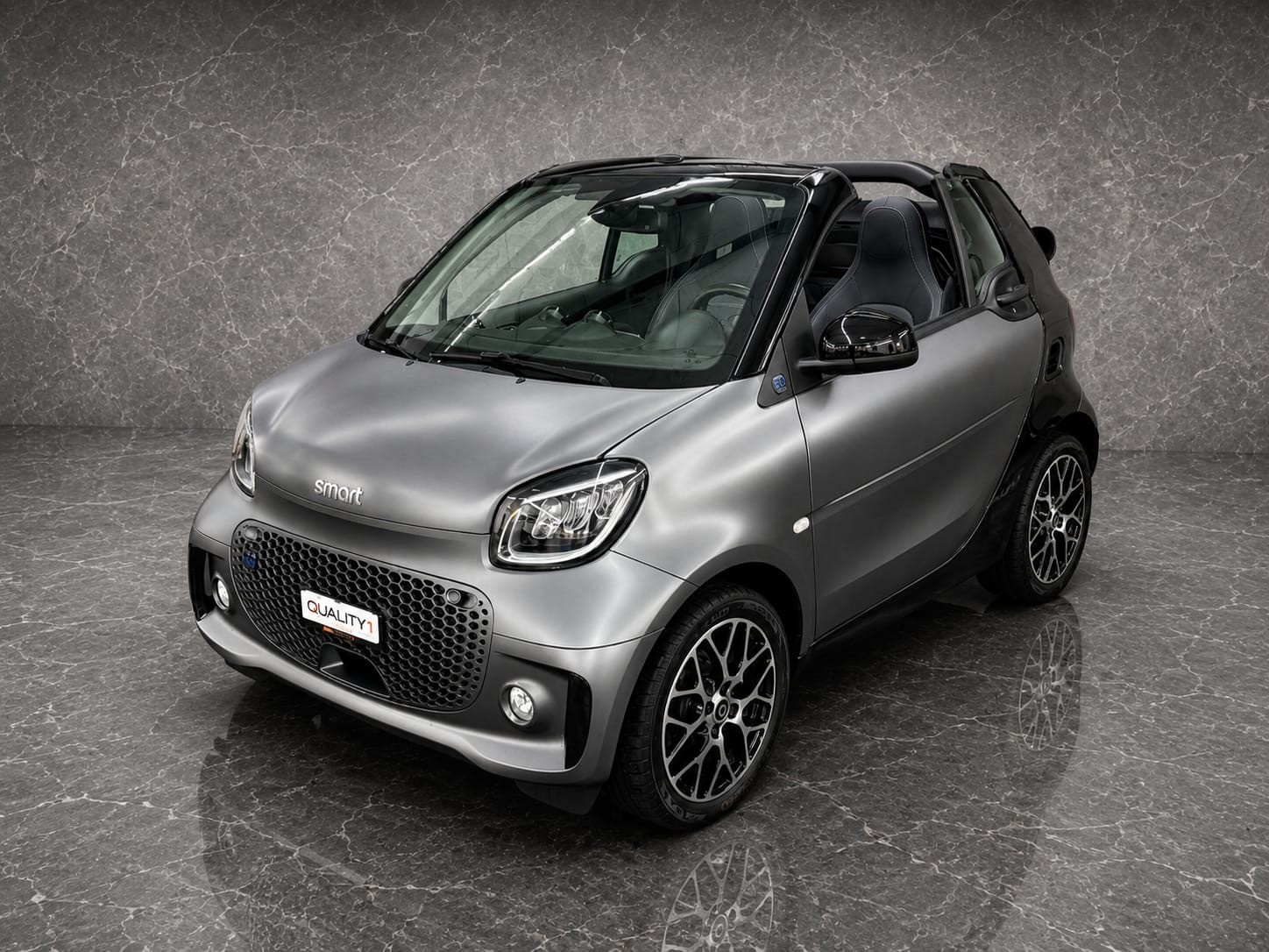 SMART fortwo Cabrio EQ prime (incl. battery)-showroom-element-2