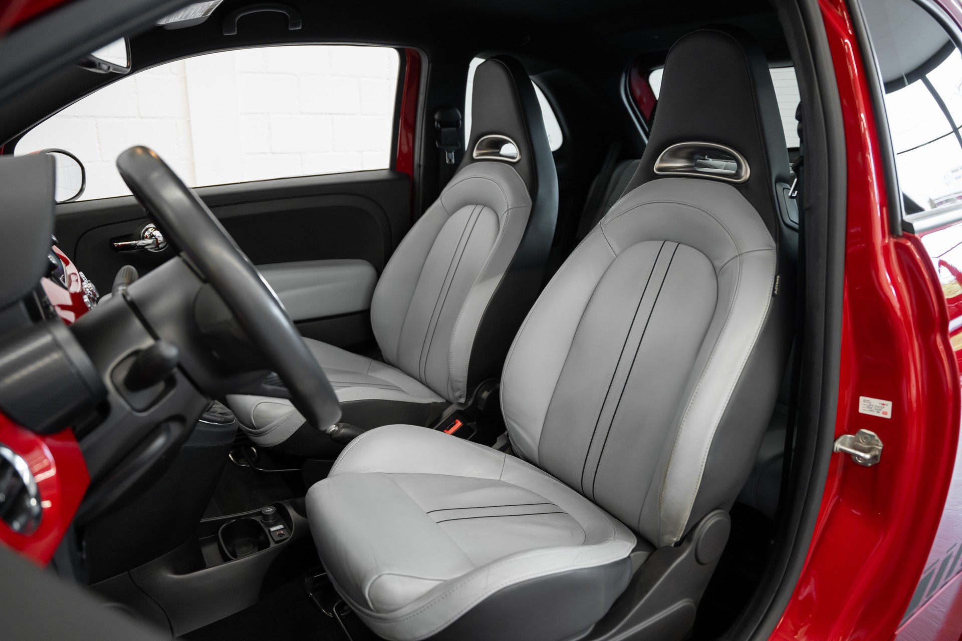 FIAT 595 1.4 16V Turbo Abarth Turismo-image-10
