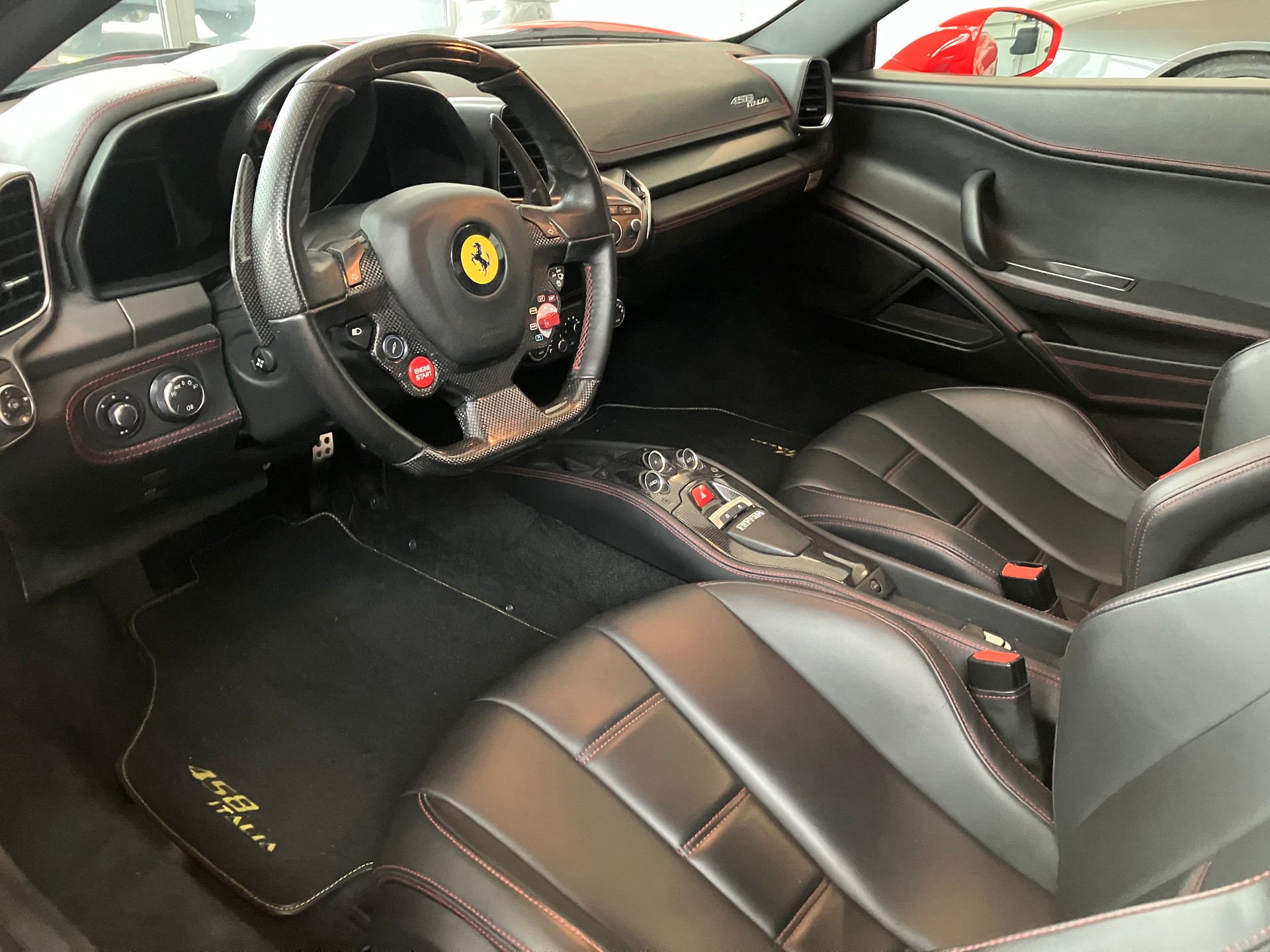 FERRARI 458 Italia 4.5 V8-image-8
