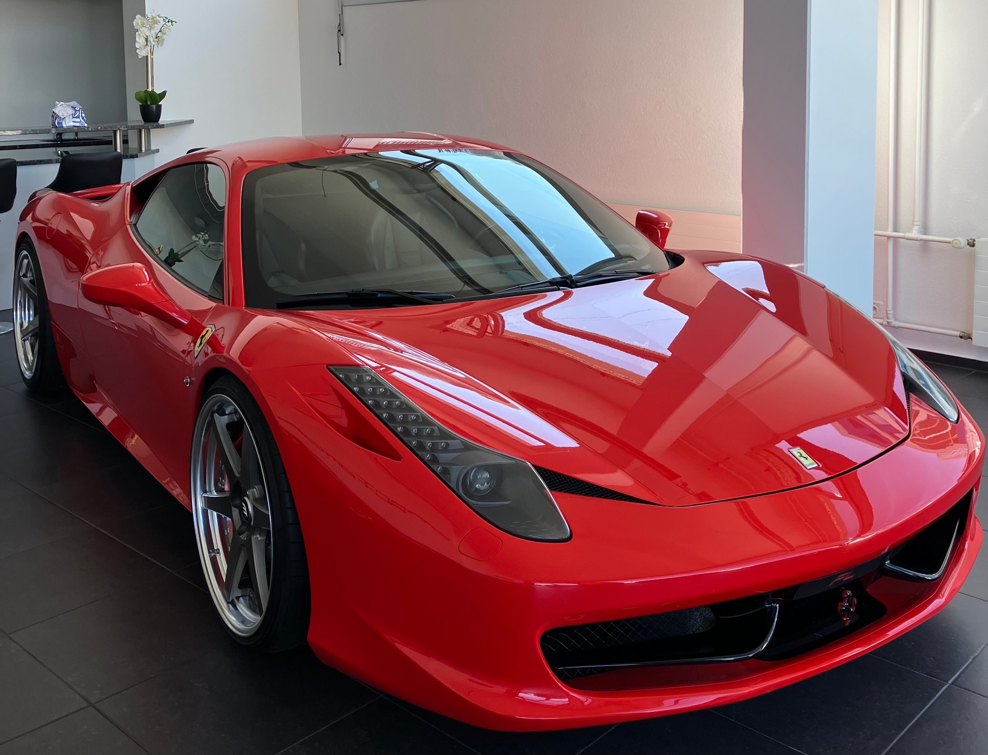 FERRARI 458 Italia 4.5 V8-image-1
